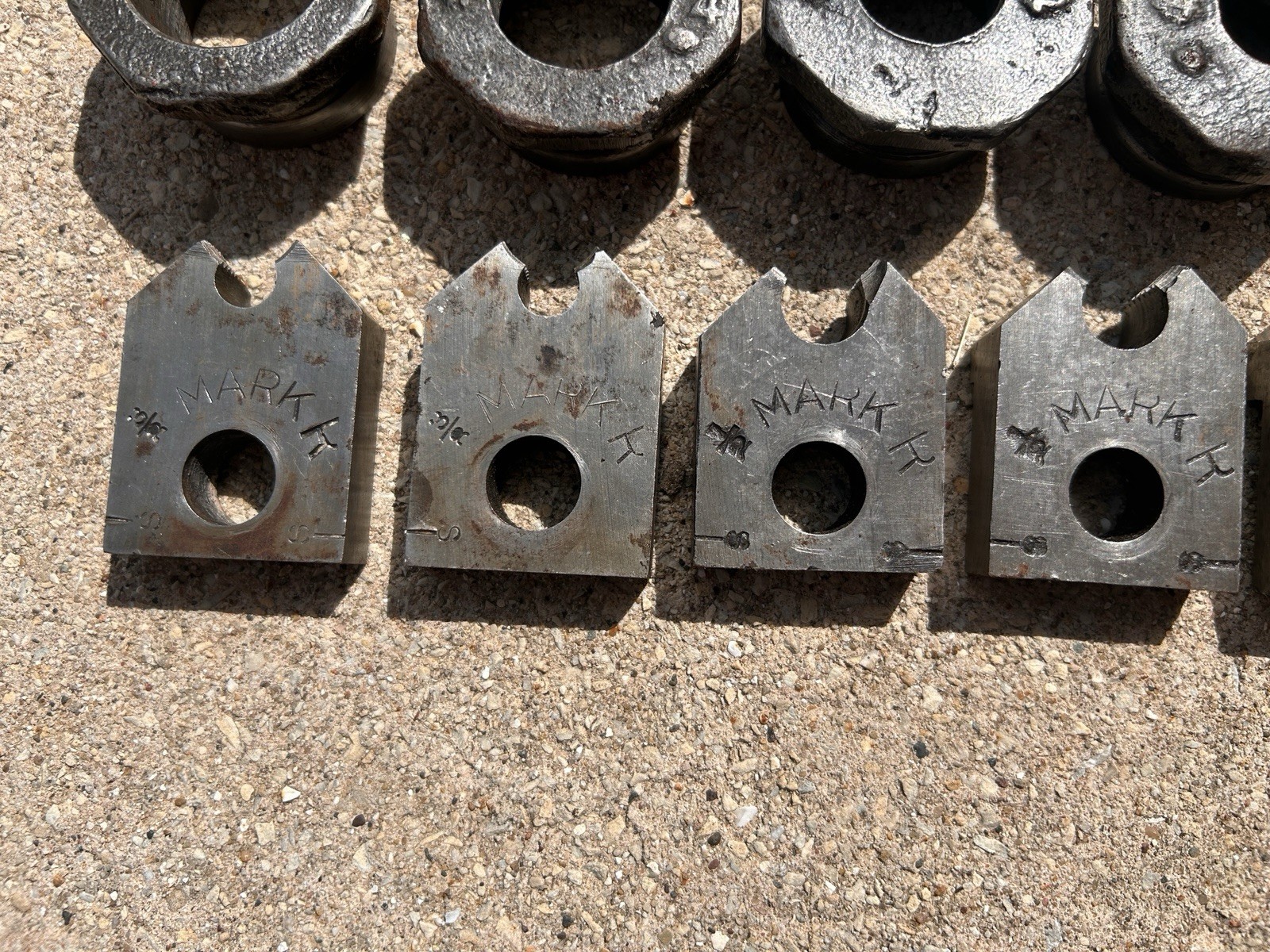 Vintage Mark Mfg. Co. Chicago Pipe Threading Die Set w/ Box & Cutters