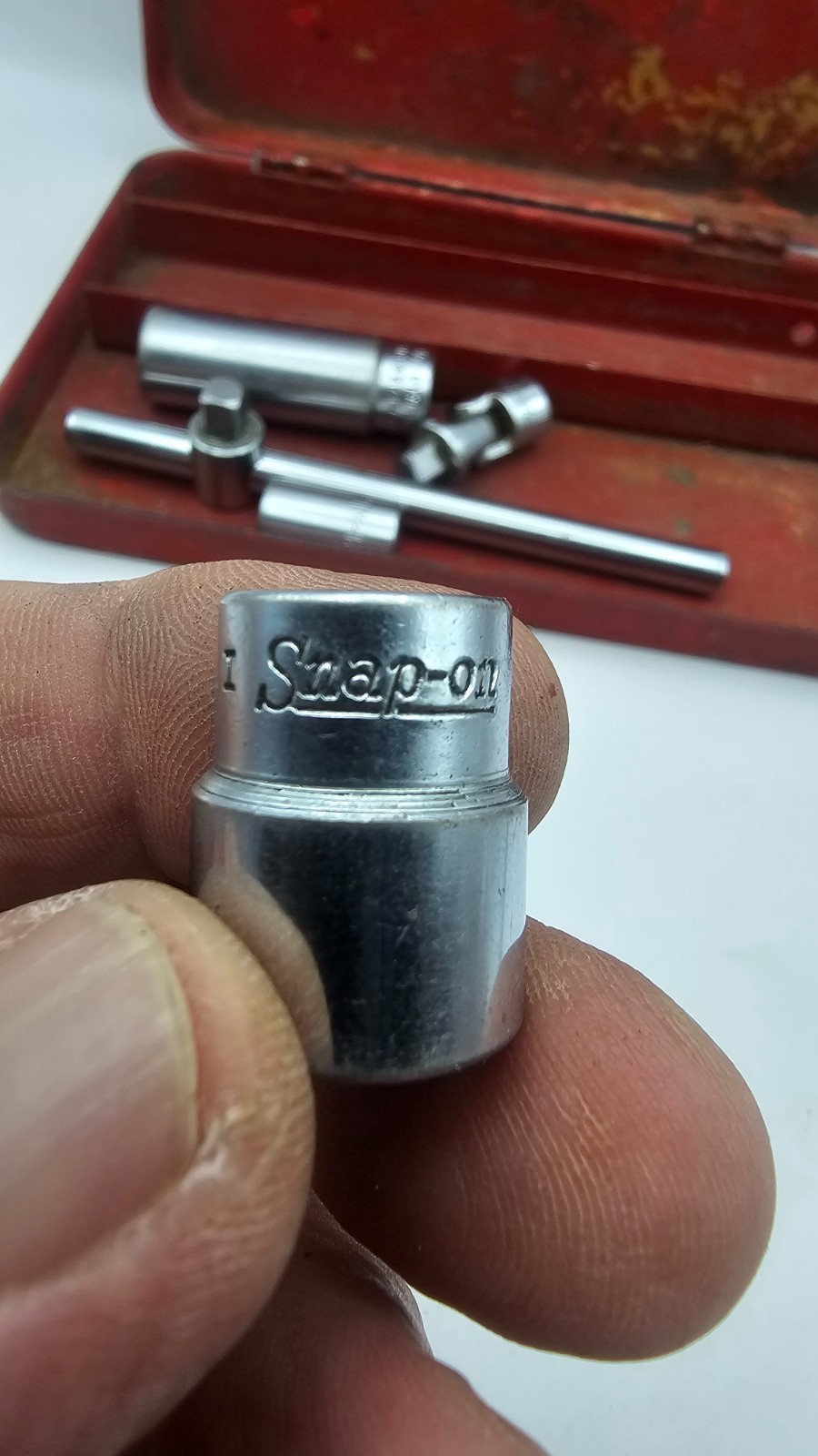 VINTAGE SNAP ON SOCKET WRENCHES KRA 255 BOX FOR 1/4 SOCKET SET 6.5″x4-1/4″x1″