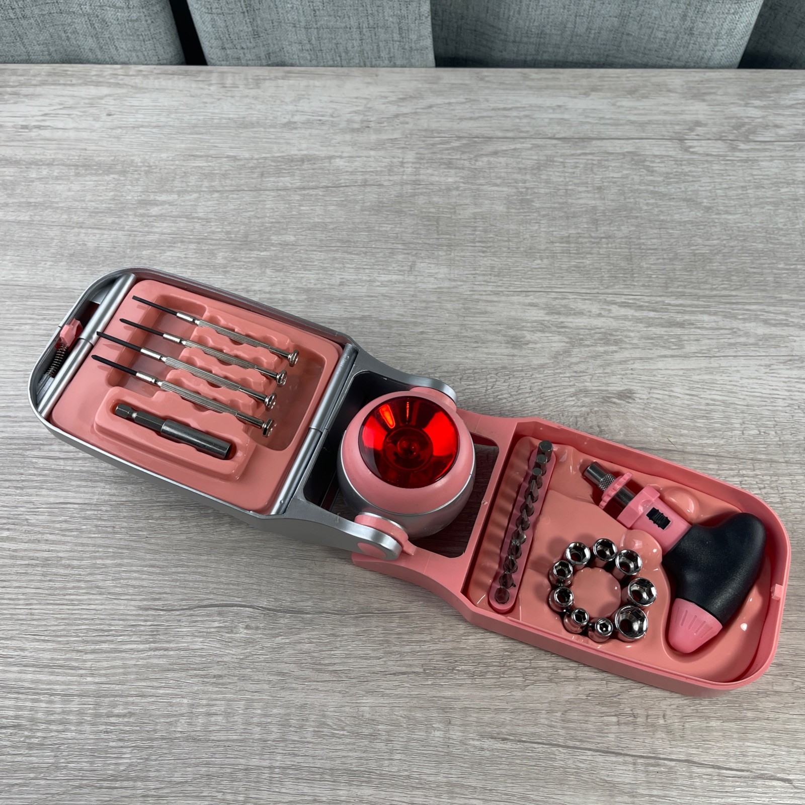 Pink Emergency Light & Flashlight & Toolkit! 2006 Rare Avon Working Vintage