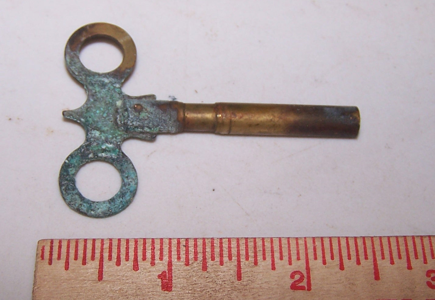 Vintage CLOCK KEY Size 3.25