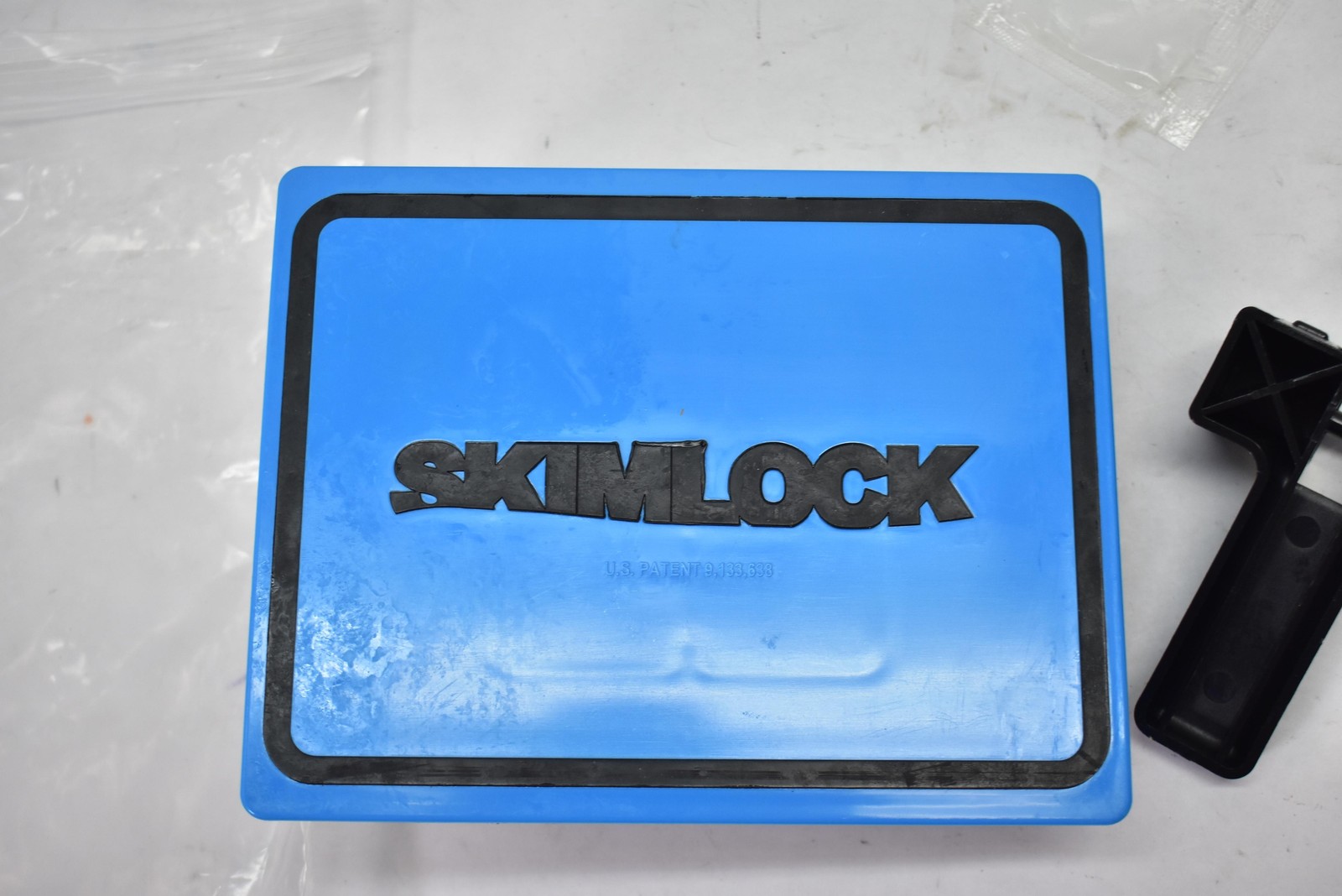 SkimLock Model 1084 Inground Locking Skimmer Closure System Blue No Tools USA