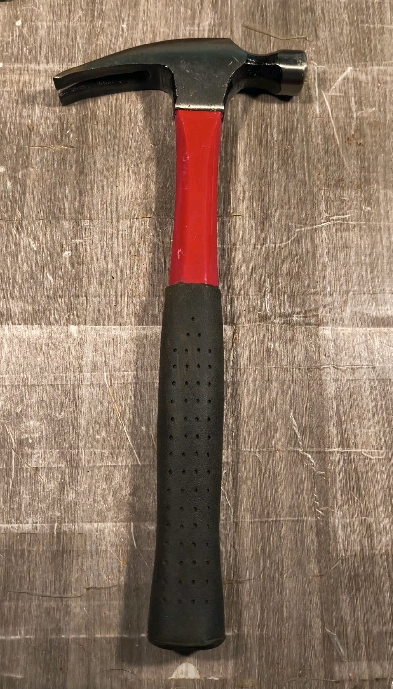 VINTAGE STRAIGHT CLAW HAMMER 16 OZ BLACK RUBBER HANDLE FIBERGLASS