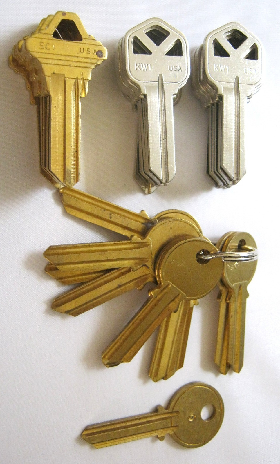 Lot of 39 KWIKSET kw1 SCHLAGE Sc1 YALE & Y1 Uncut USA Made LOCK KEY BLANKS
