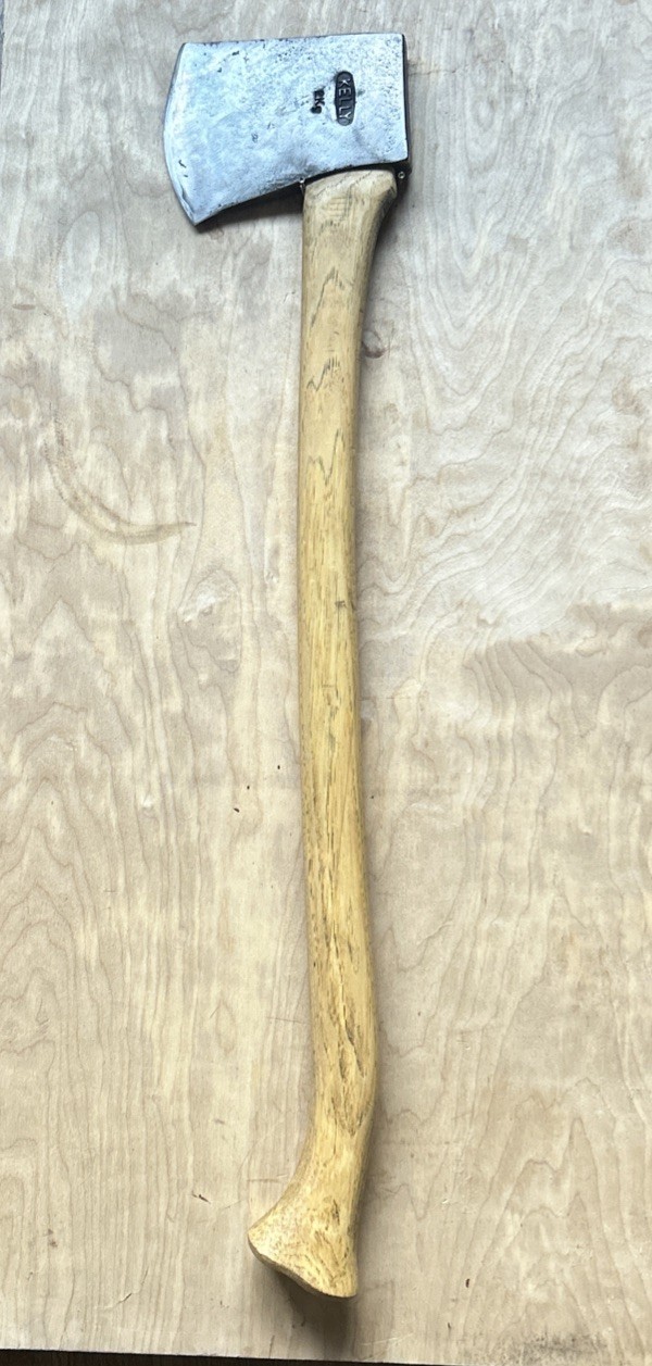 Kelly’s 2kg Wax02 Tasmanian Pattern Hung On A East Coast Lumberjack Handle