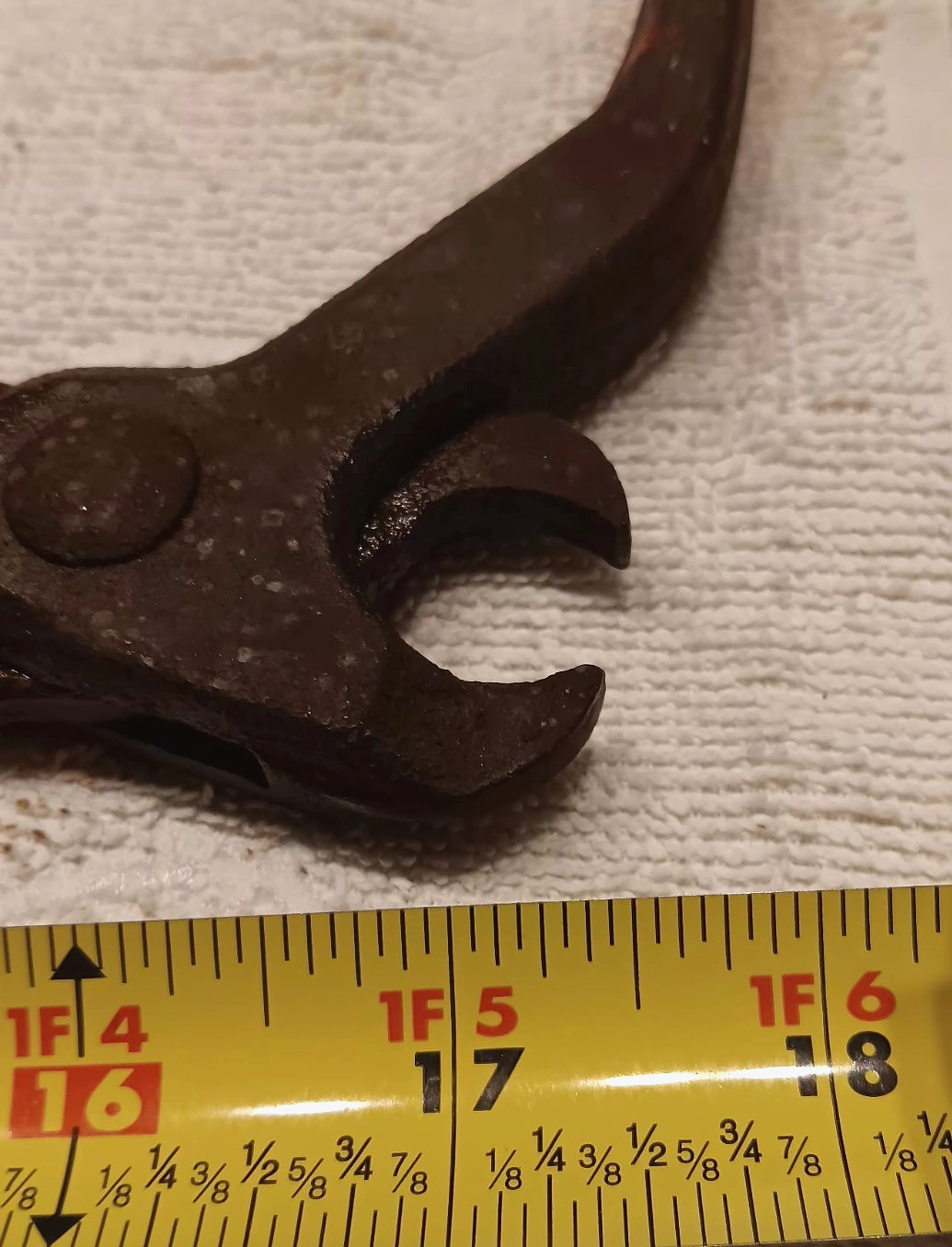 Antique telescoping Bridgeport Hardware 56 Suregrip NAIL PULLER tool 18-23″ USA