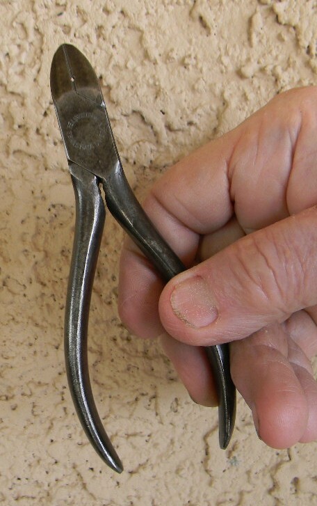 VTG BELL SYSTEM DIAGONAL F E LINDSTROM SWEDEN 5 1/2″ SIDE CUTTER WIRE PLIERS