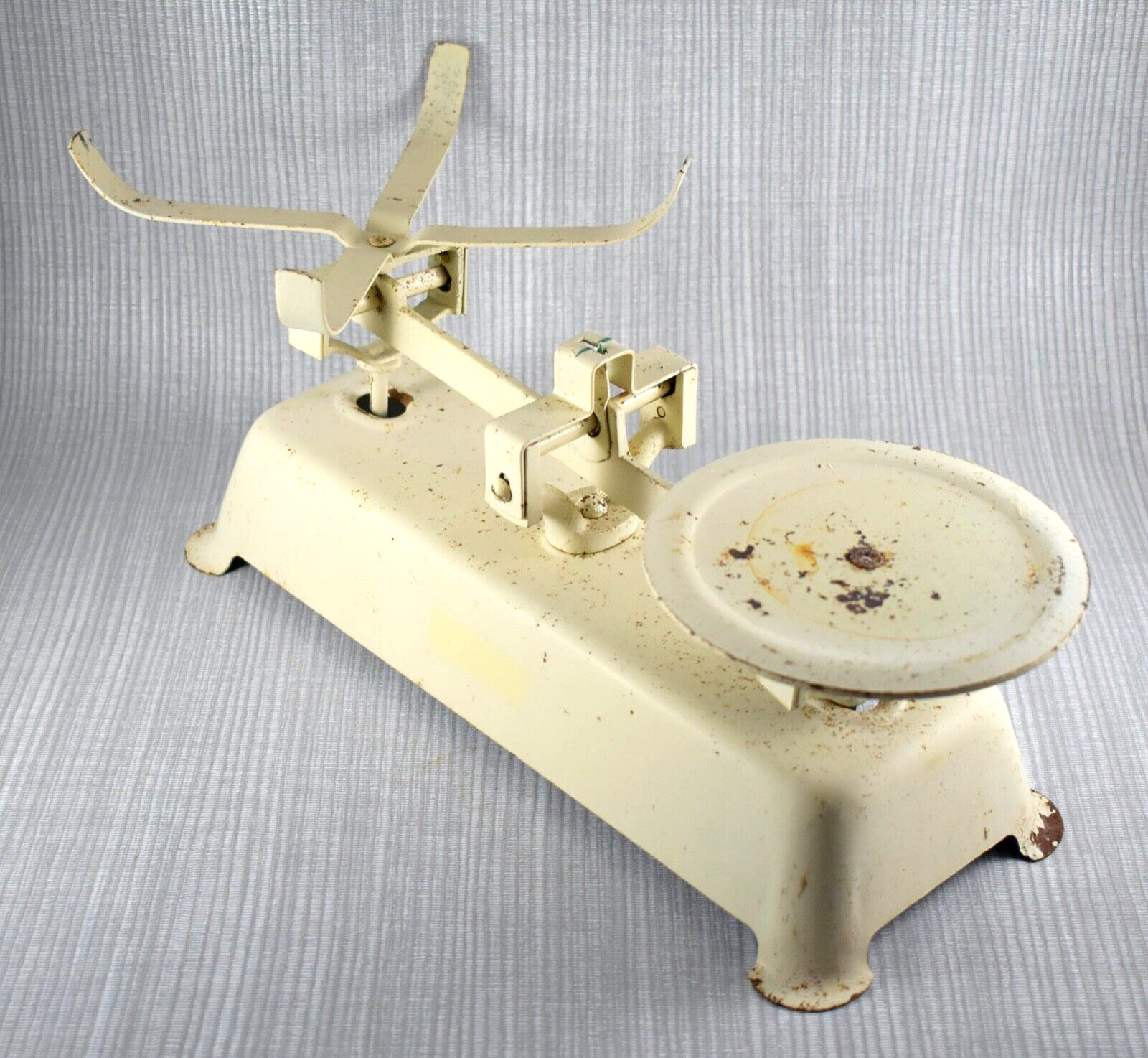 VINTAGE KITCHEN SCALES and WEIGHTS