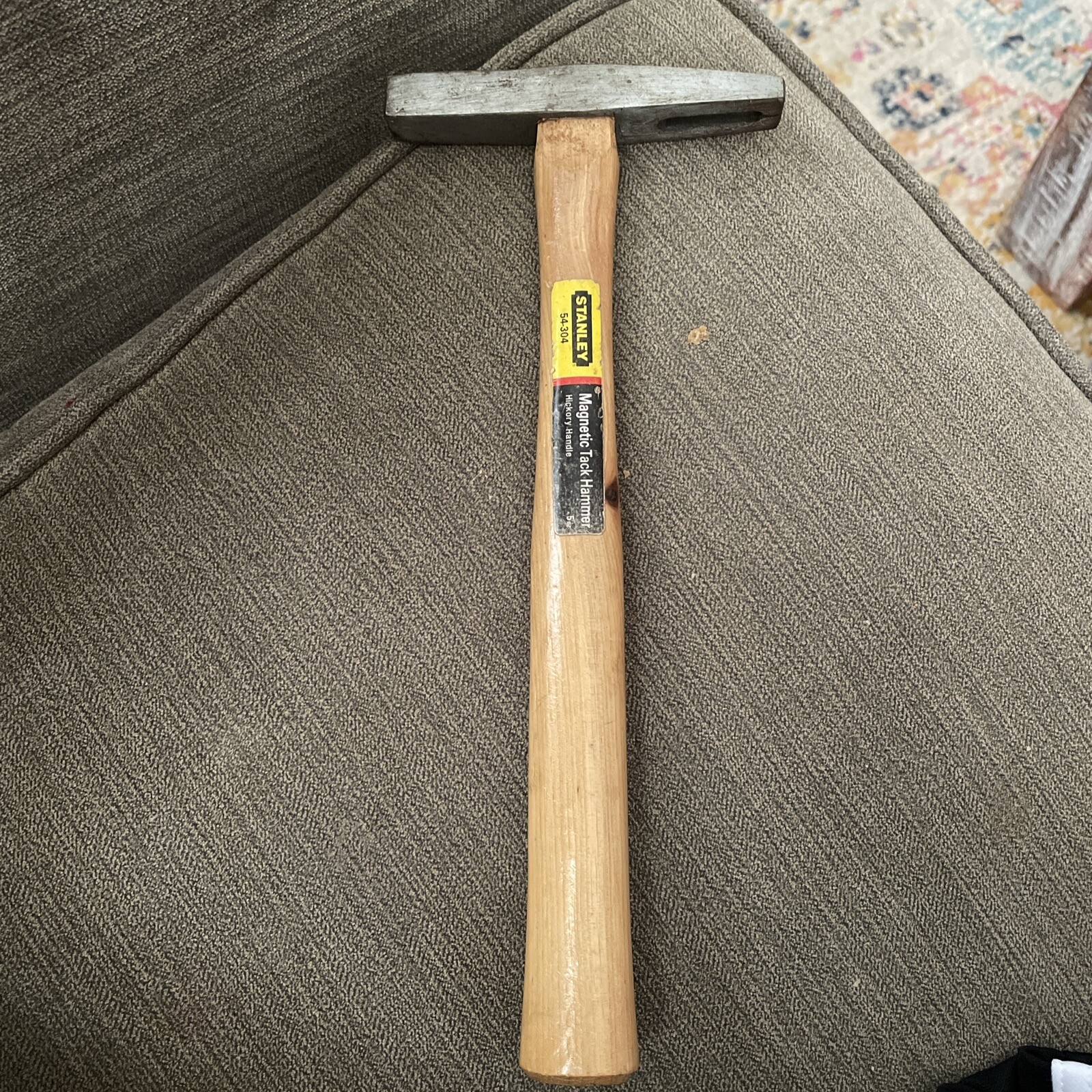 Stanley 54-304 Magnetized 5oz. Tack Upholstery Hammer USA