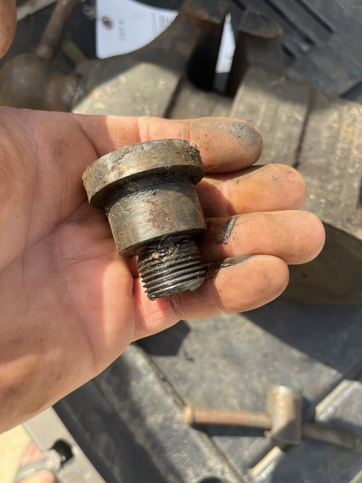 REED 2C/404/204 Vise Pivot Swivel Base Bolt