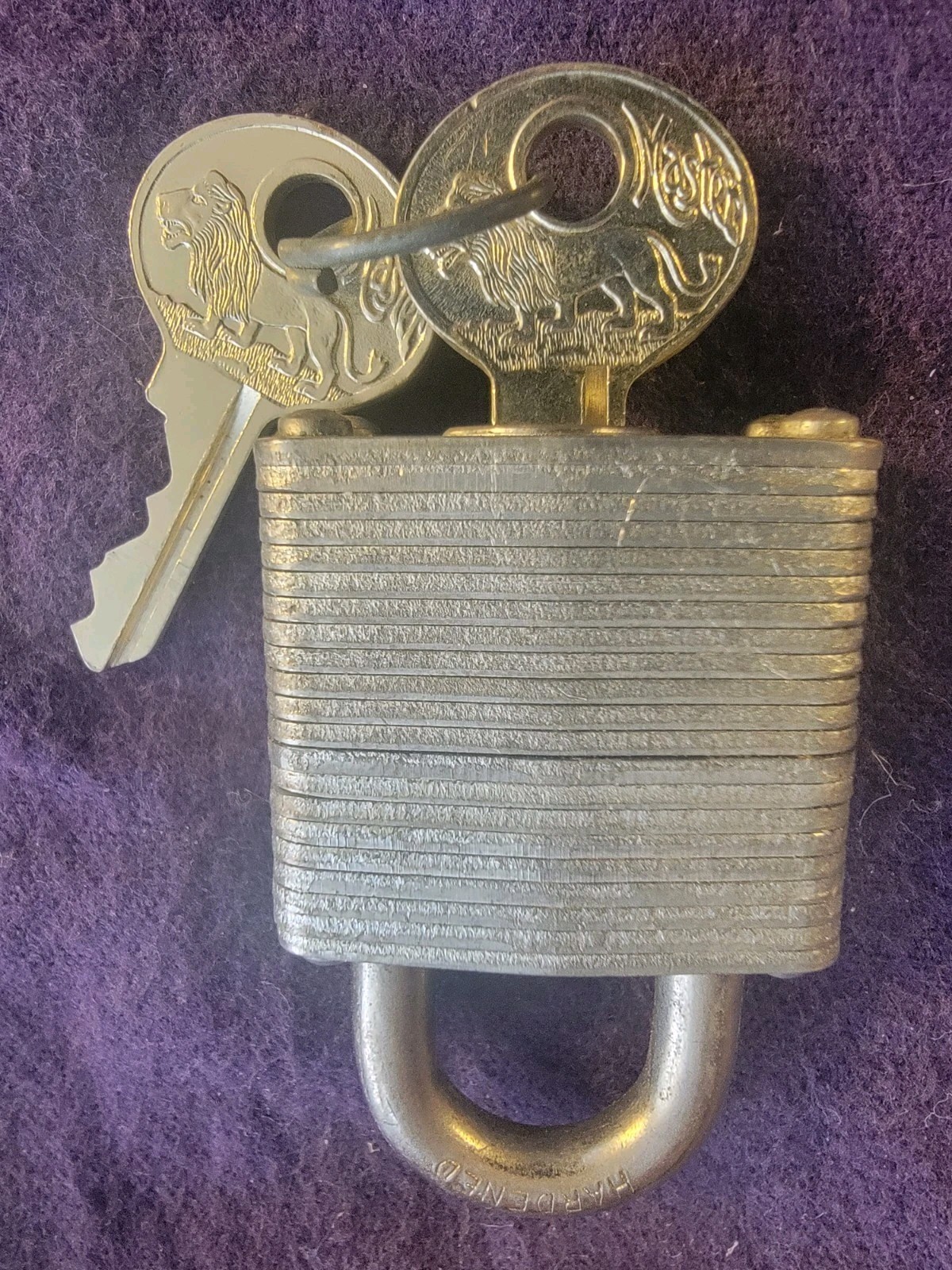 Vintage Walking Lion Logo Keys (2) & Master Lock Milwaukee No. 7 Padlock P470