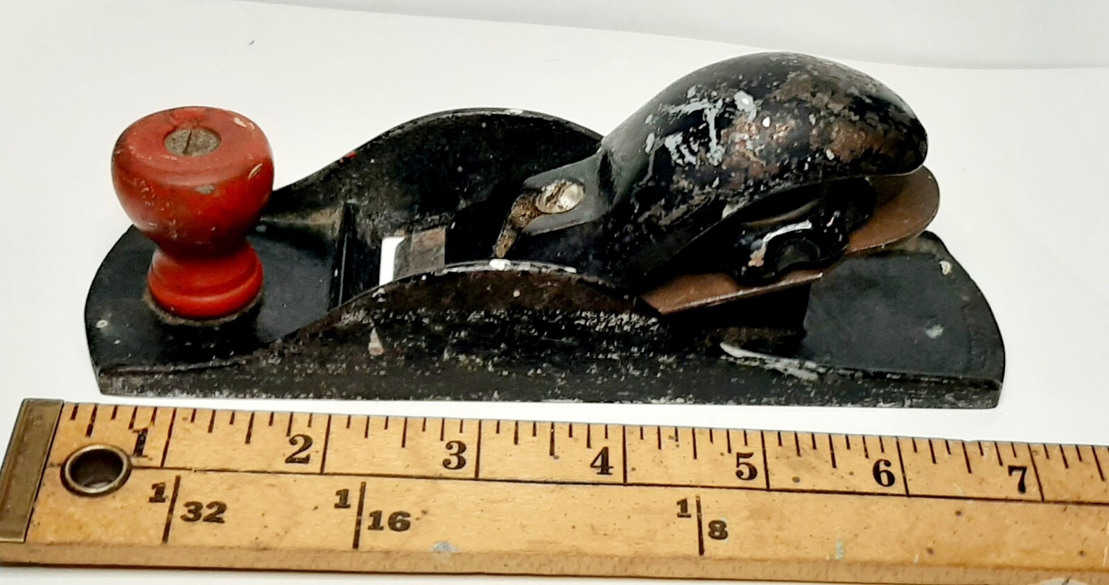 Vintage 7 1/4 inch Wood Hand Planer Made in the USA Black With Red Knob