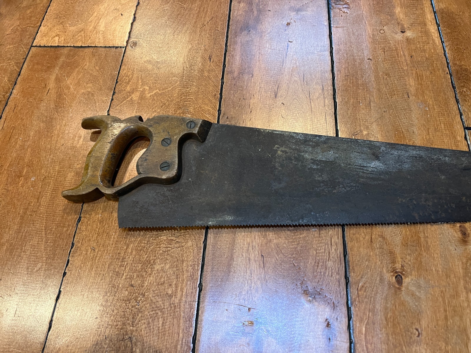 Antique SIMONDS 24″ Hand Saw Carved Wood Handle Tool VINTAGE
