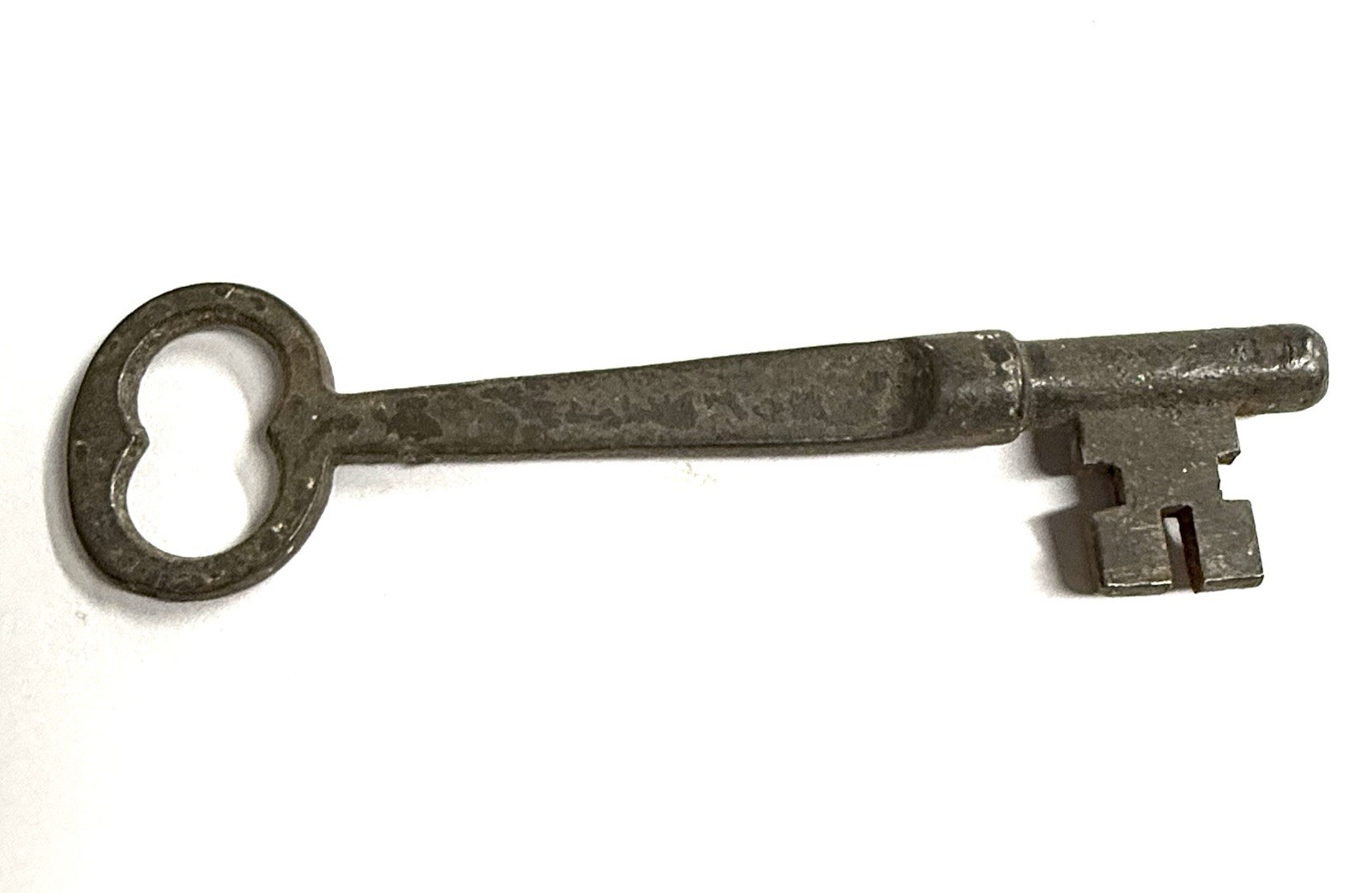 Antique Metal Skeleton Flat Top Key Marked 2, 2.95″ Solid Barrel Steel 037