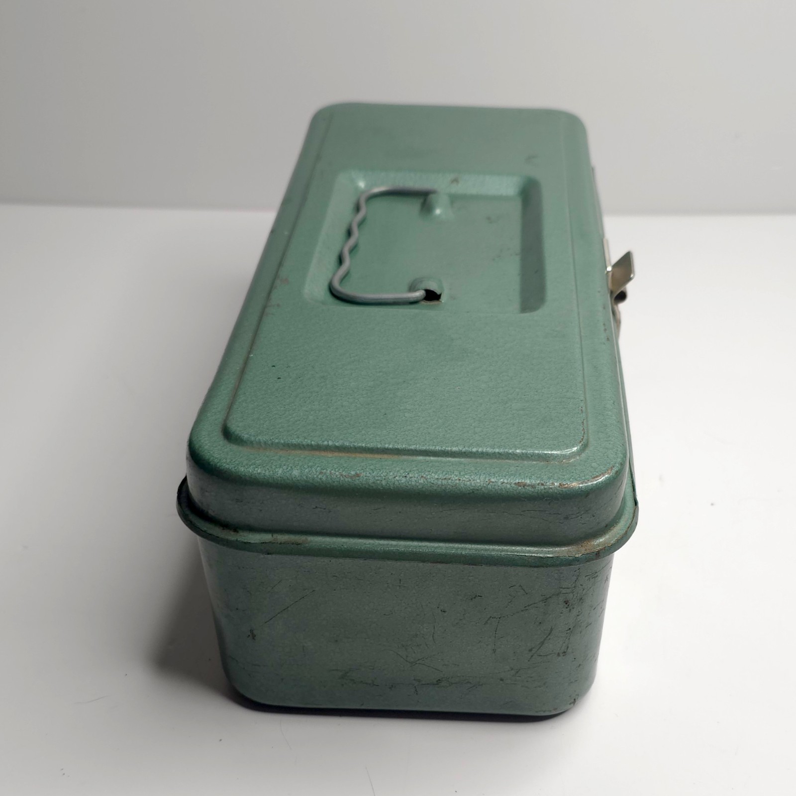 Vintage Retro Small Green Tackle Box Tool Box Utility Chest Craft Vignette