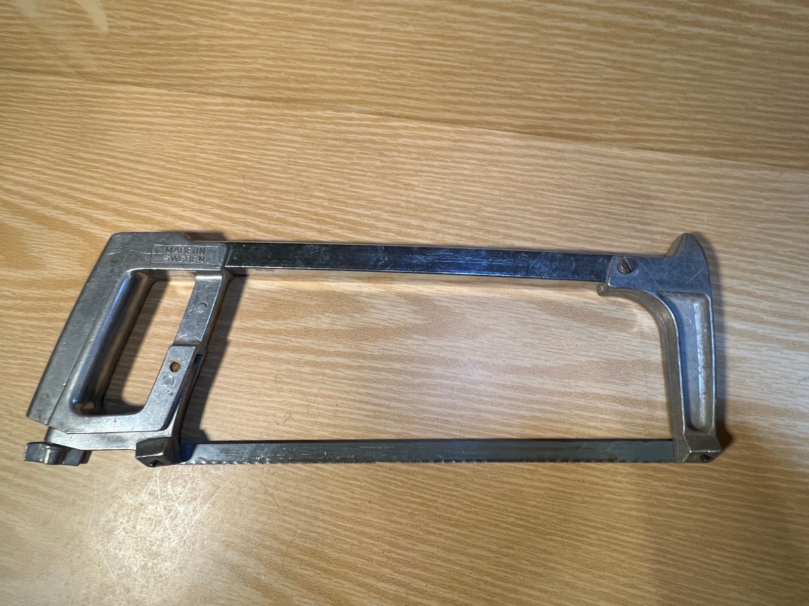 Vintage Sandvik 225 Hacksaw – Made in Sweden – Aluminum Frame with Blade