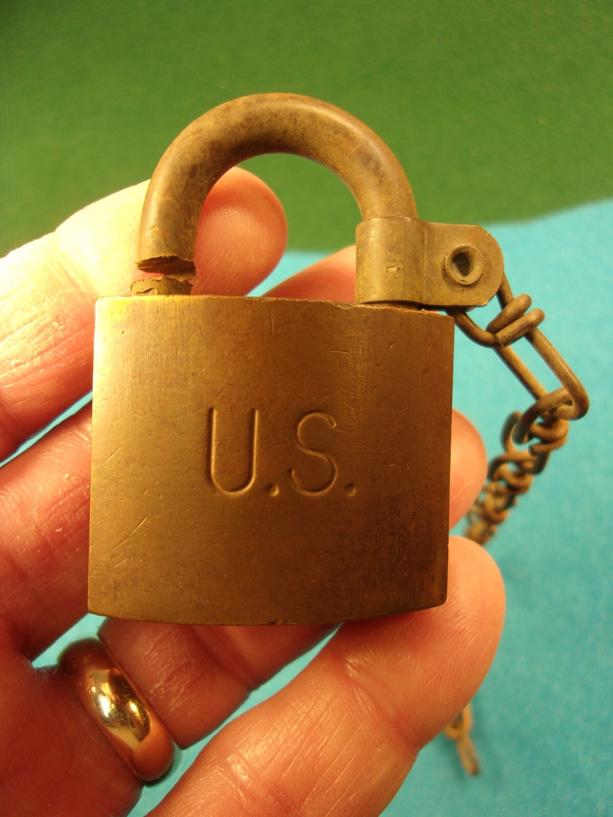 RARE OLD VTG AMERICAN LOCK CO “U.S.” (GOV’T) STAMPED PADLOCK/LOCK +CHAIN; NO KEY