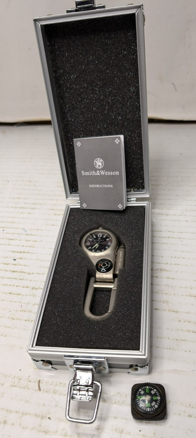 Smith & Wesson Key Chain Clock & Mini Pocket Compass Cased