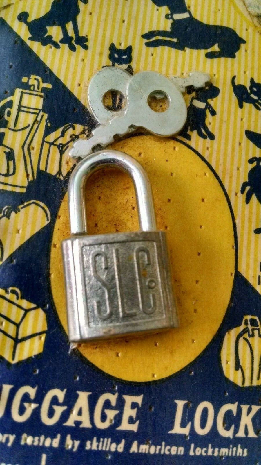 SLAYMAKER LOCK NOS PET LOCK LUGGAGE LANCASTER PA USA METAL 2 KEYS RUST PROOF.