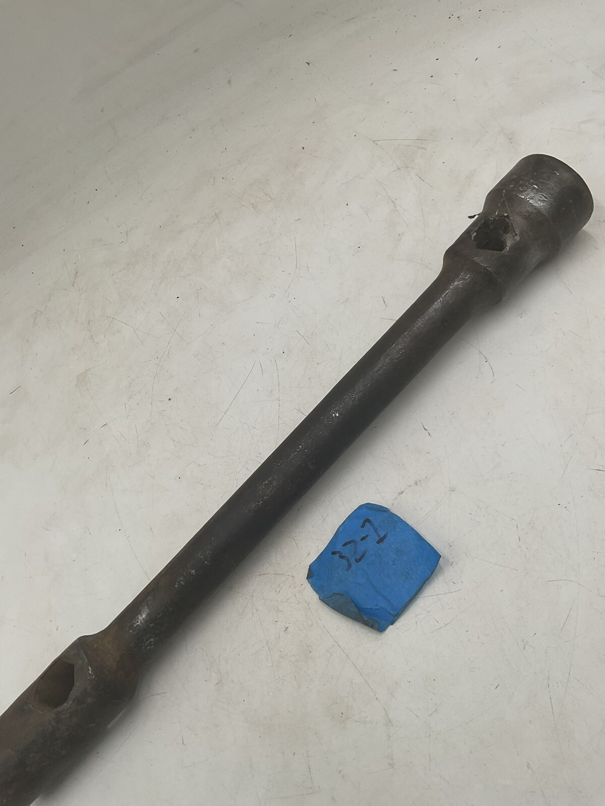Ken-Tool TR2 32502 16″ Truck Wrench 1″ & 1-1/4″ 6Pt. Box Ends – 13/16″ Inner Box