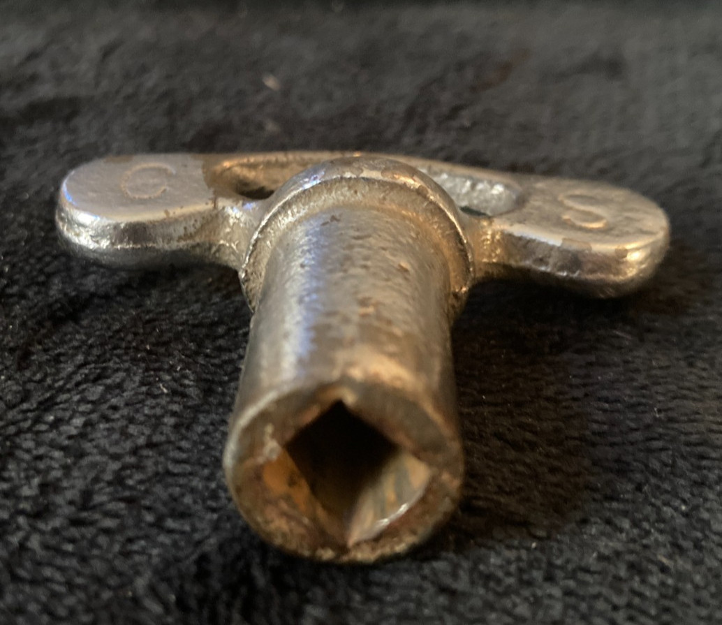 Vtg. CS Mall Iron Square Key Gas Valve, Water, Radiator….FREE SHIPPING!!