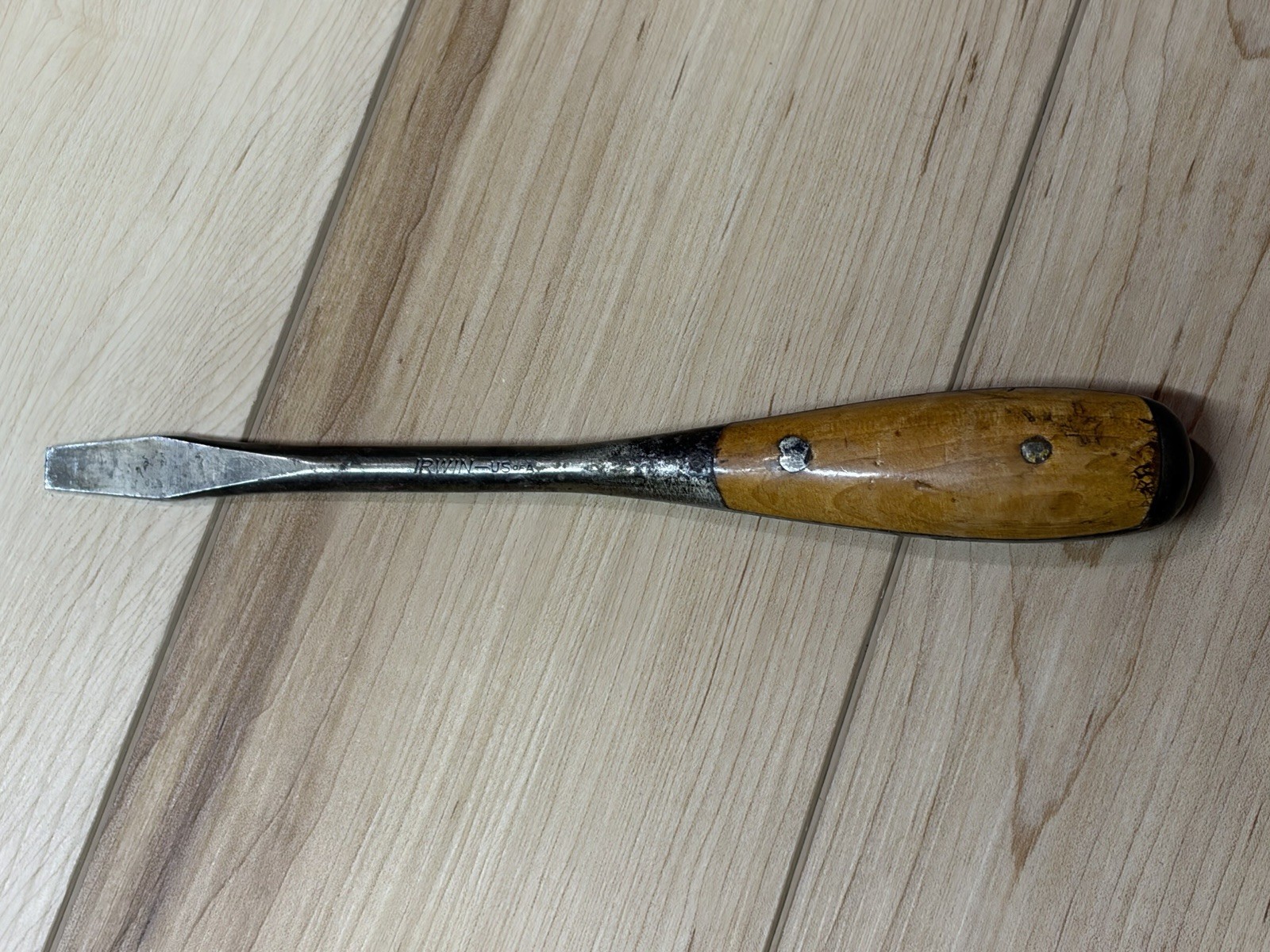 Vintage Irwin US of A Split Wood Handle 8” Square Shank Screwdriver 1/2”
