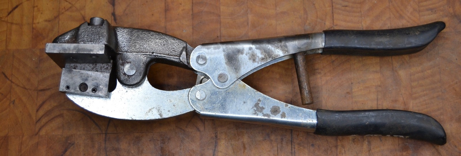 Crain Cutter Metal Miter Milpitas California Punch w/ Die 870?