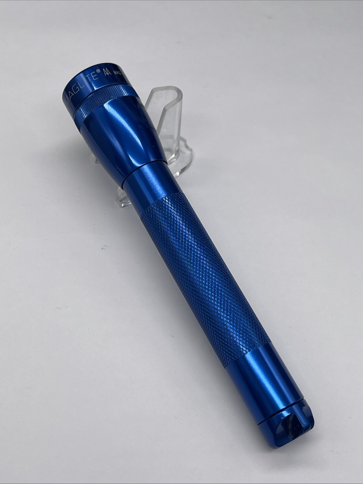 #R31F Mini Maglite Flashlight AA Blue 6″ Mag Instruments California Vintage