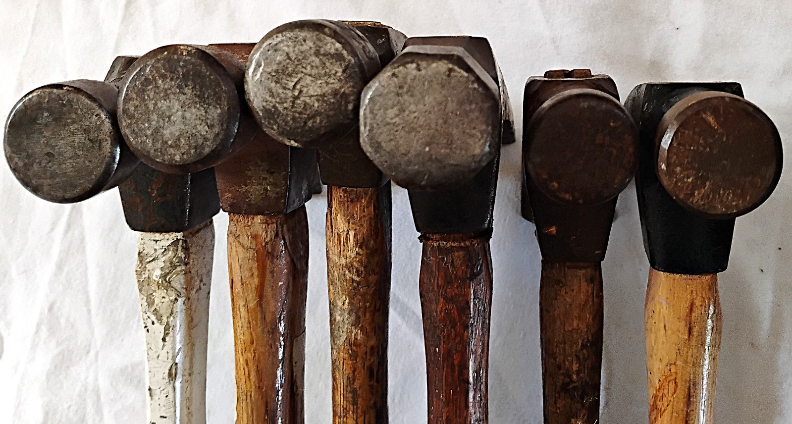 Lot of 12 Various Size Wood Handled Claw Hammers Hand Tools from Estates
