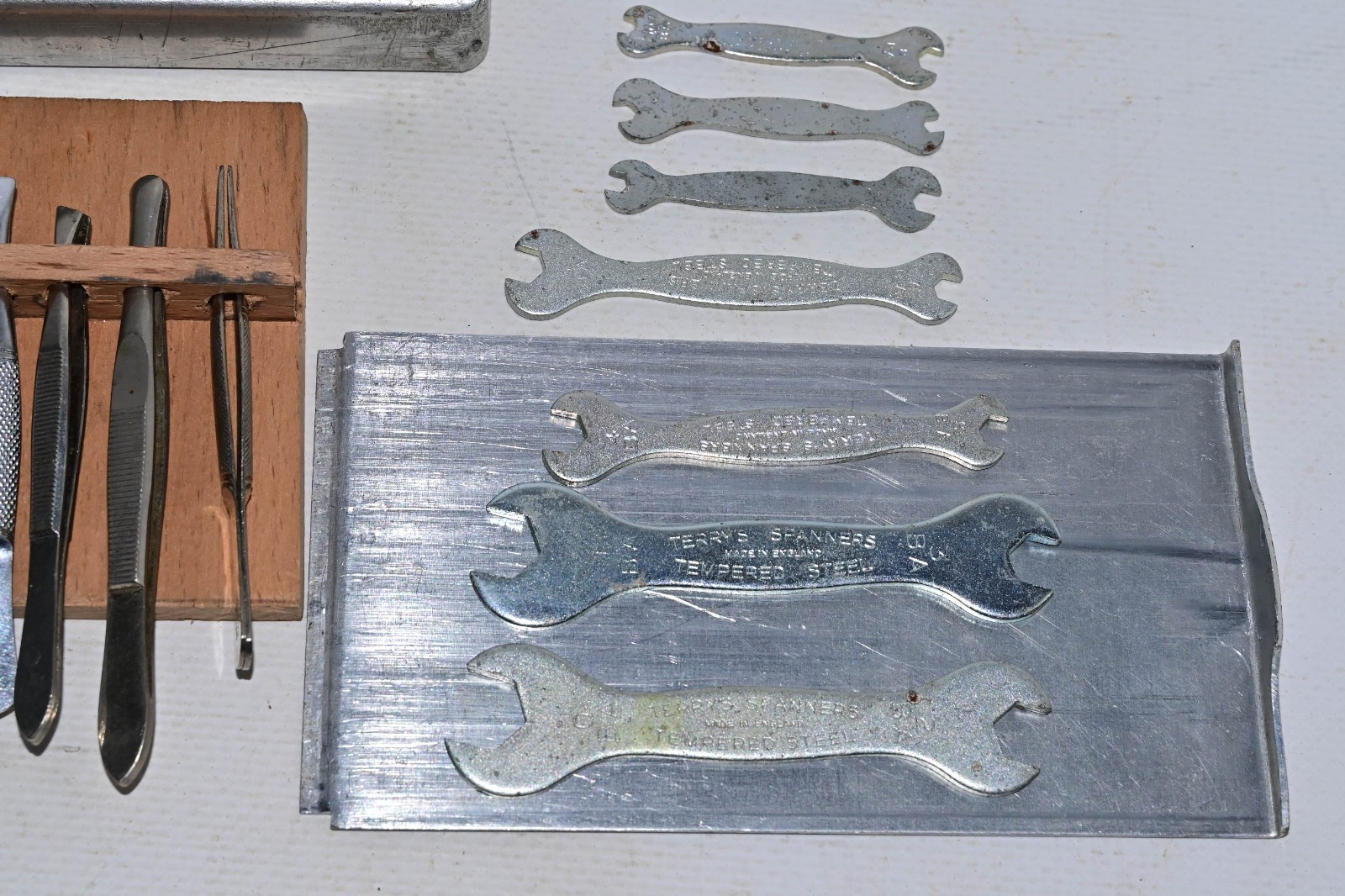Engineering Miniature Kit Small Terry’s BA spanners 11- 0 sizes Tweezers x 4