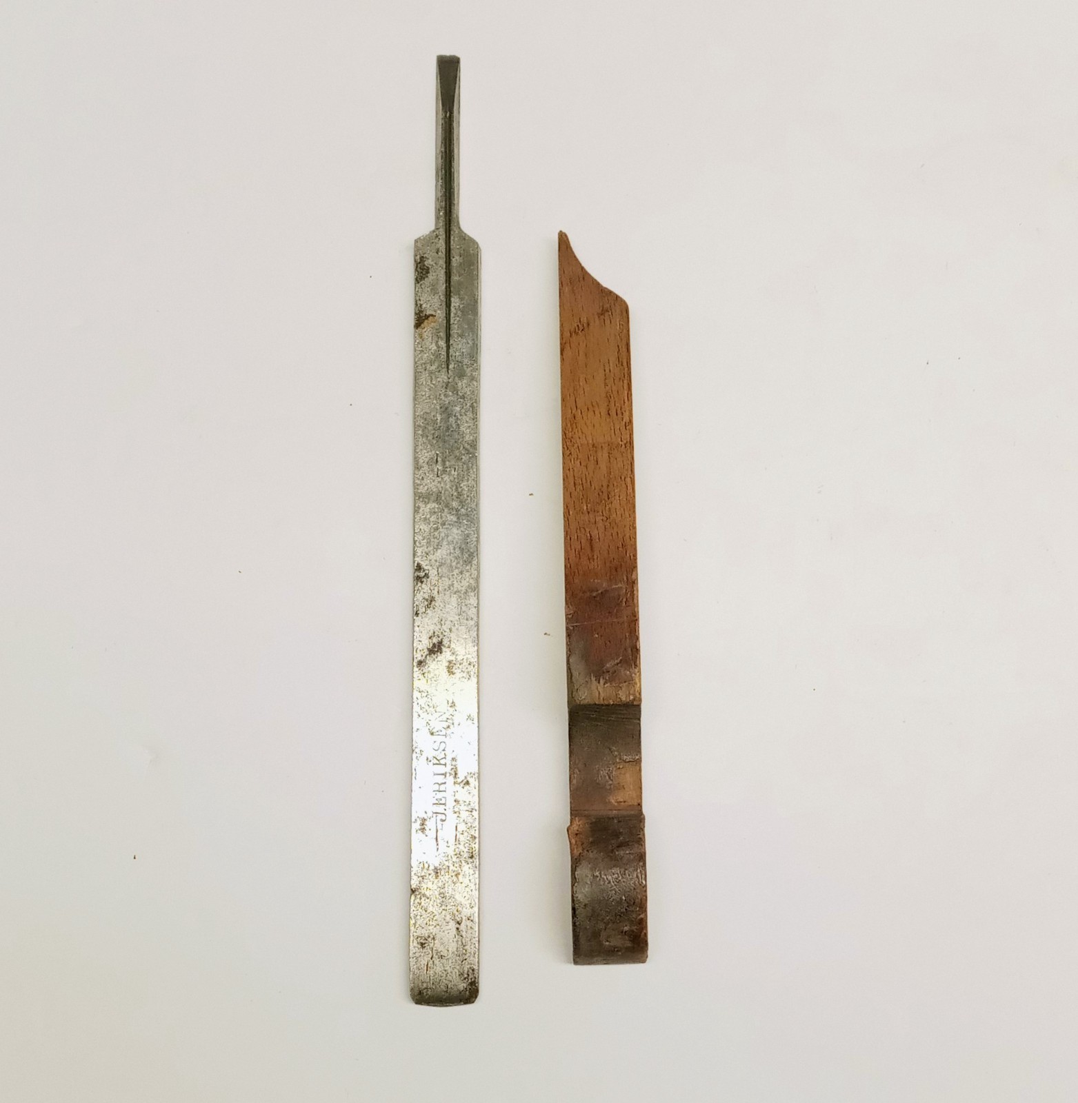Antique Auburn Tool Company Wooden Screw Arm Plow Plane Stamped J. Eriksen