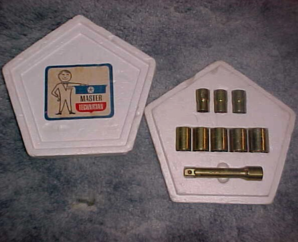 1975 Chrysler Master Technician Award Gold Tool Set Socket Bonney