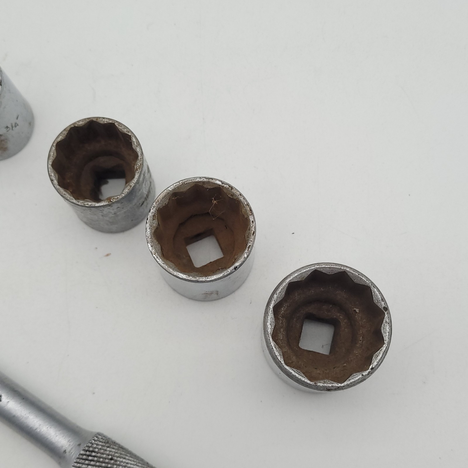 Fleet 1270 3/8 Drive 10 Inch Breaker Bar W/ 12pt SAE Sockets 11/16″ to 1″ Lot
