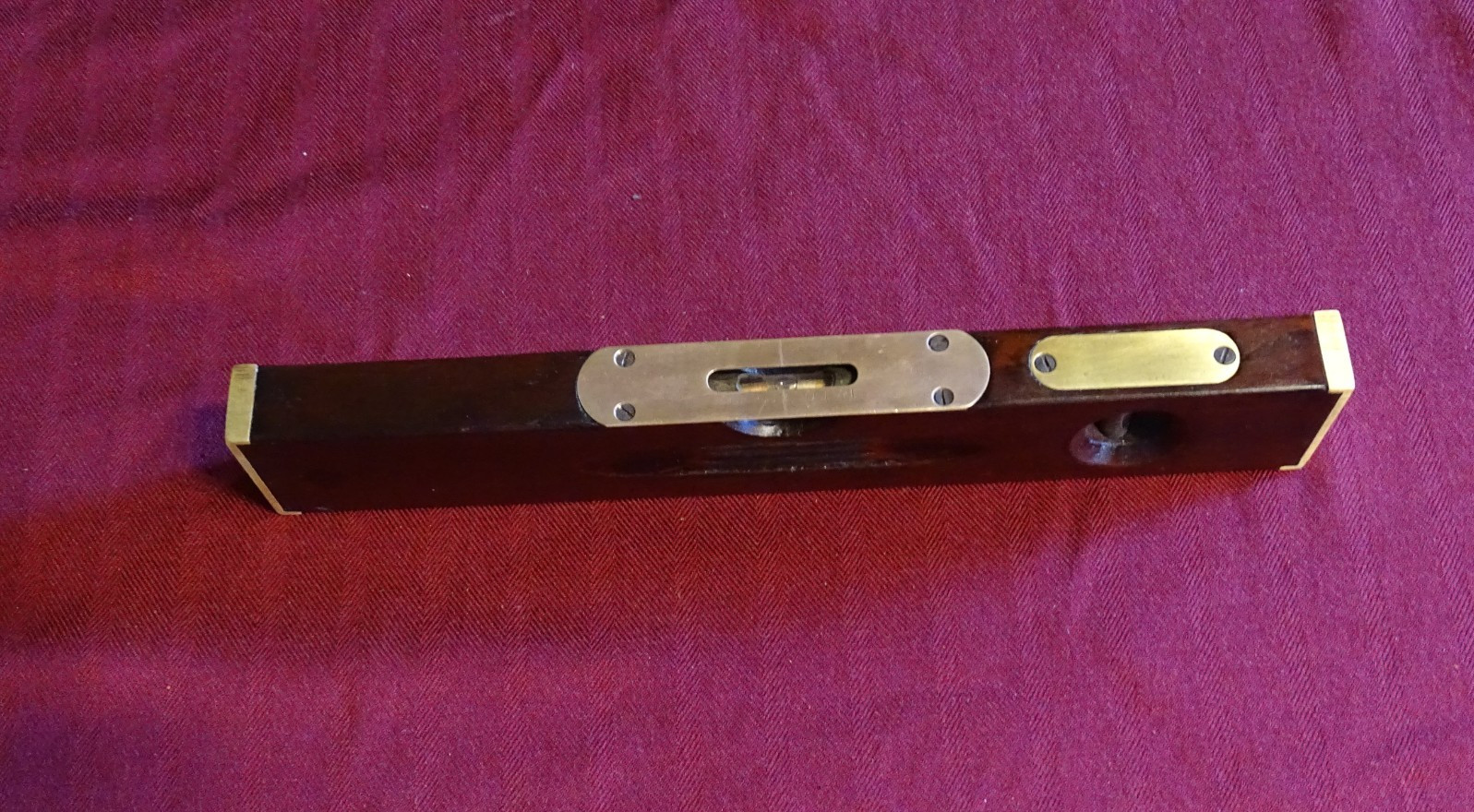 Beautiful Small Stock 12″ H. Disston & Sons Mahogany Adjustable Level & Plumb
