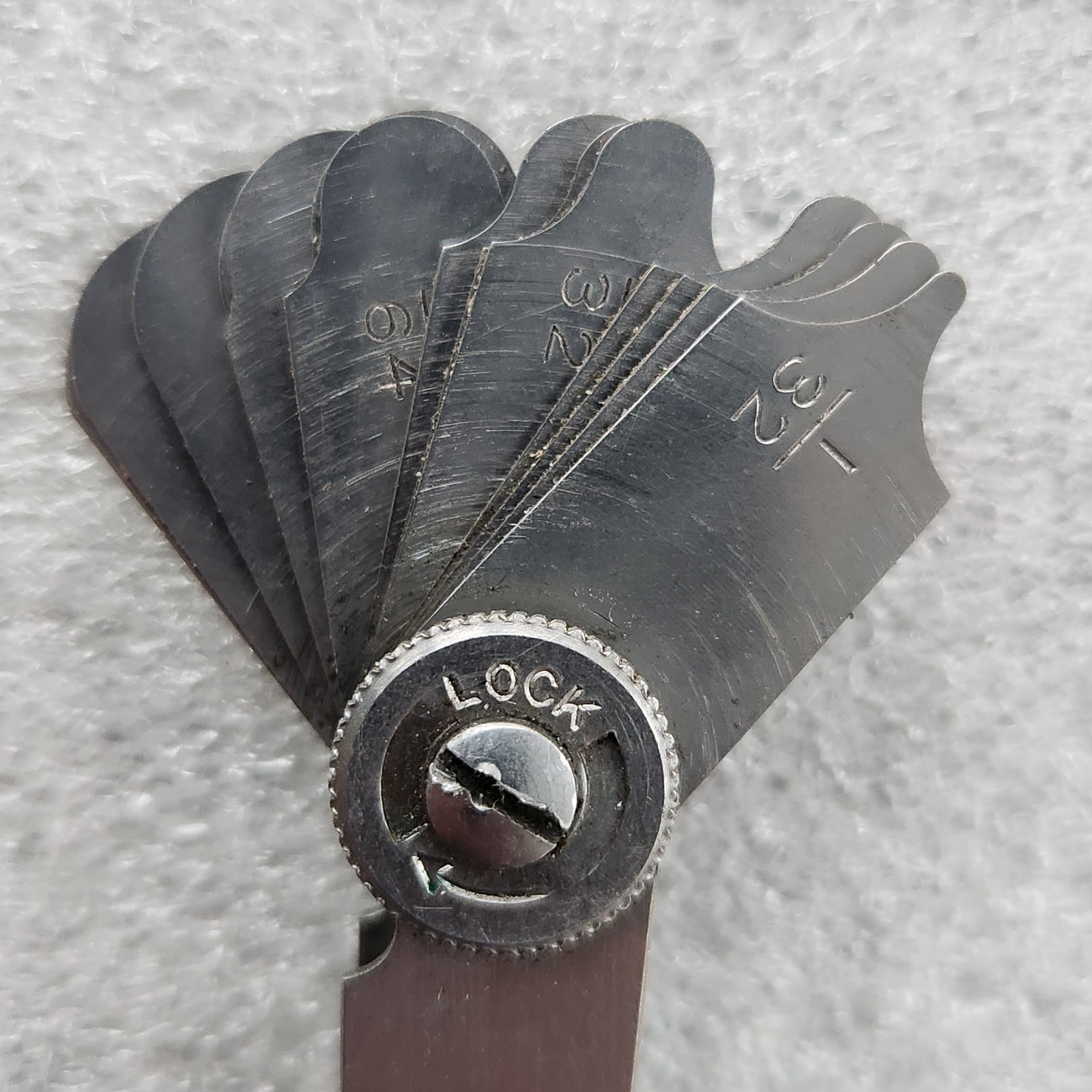 The L.S. STARRETT No. 178 A RADIUS FILLET GAGE MACHINIST TOOL. USA