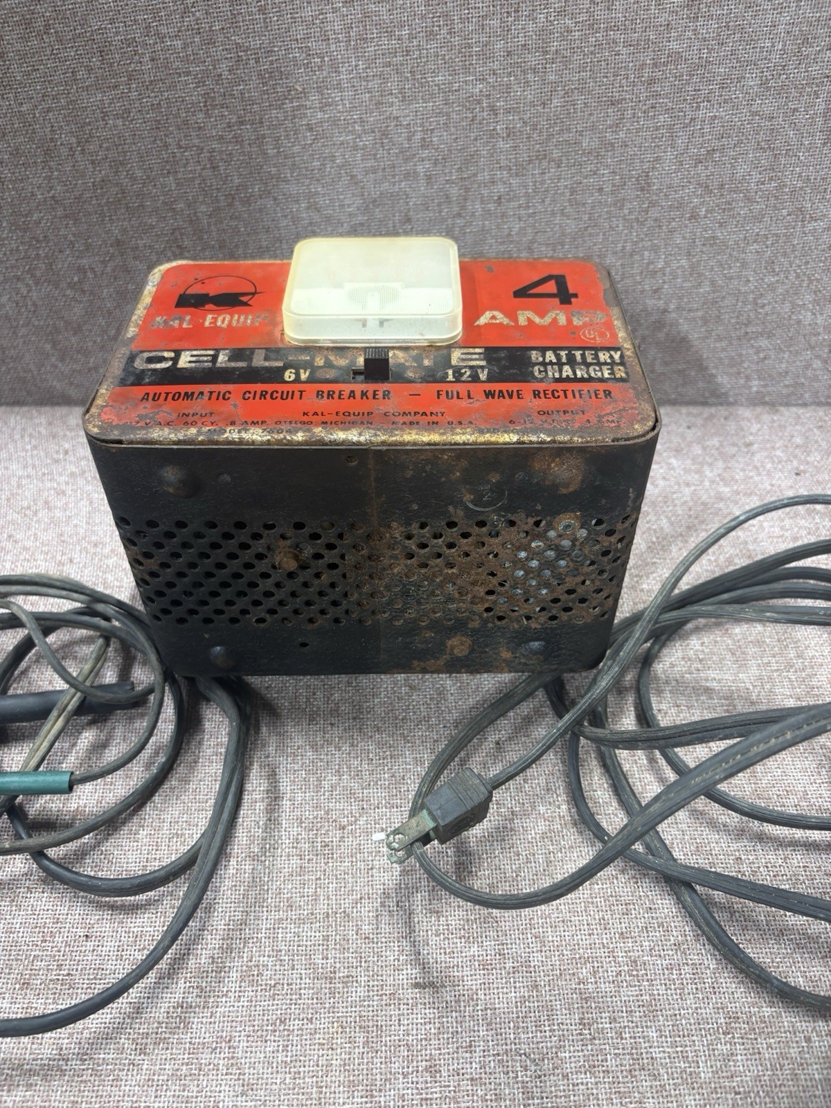 Vintage Kal Equip 4 Amp Charger Works Needs Repair Great Display parts/repair