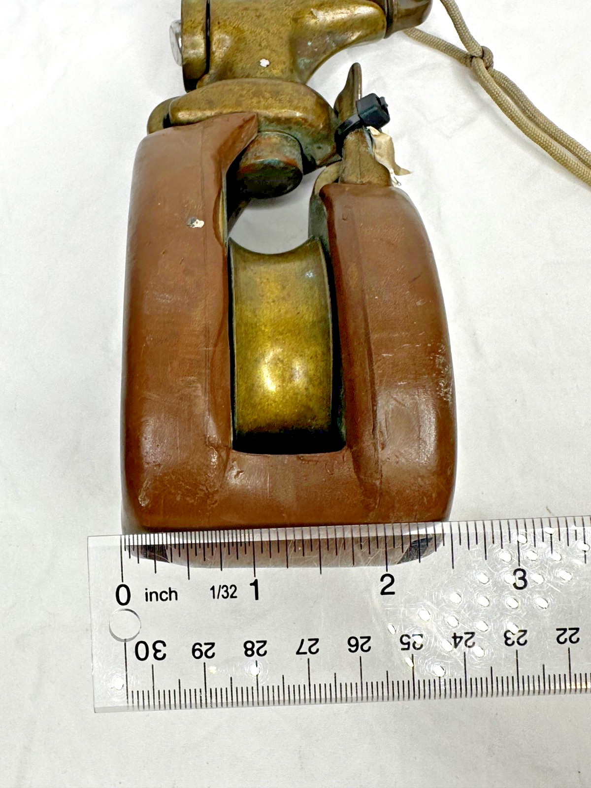 Vintage South Coast Pulley Maritime Rubber Snatch Block Swivel Snap Shackle