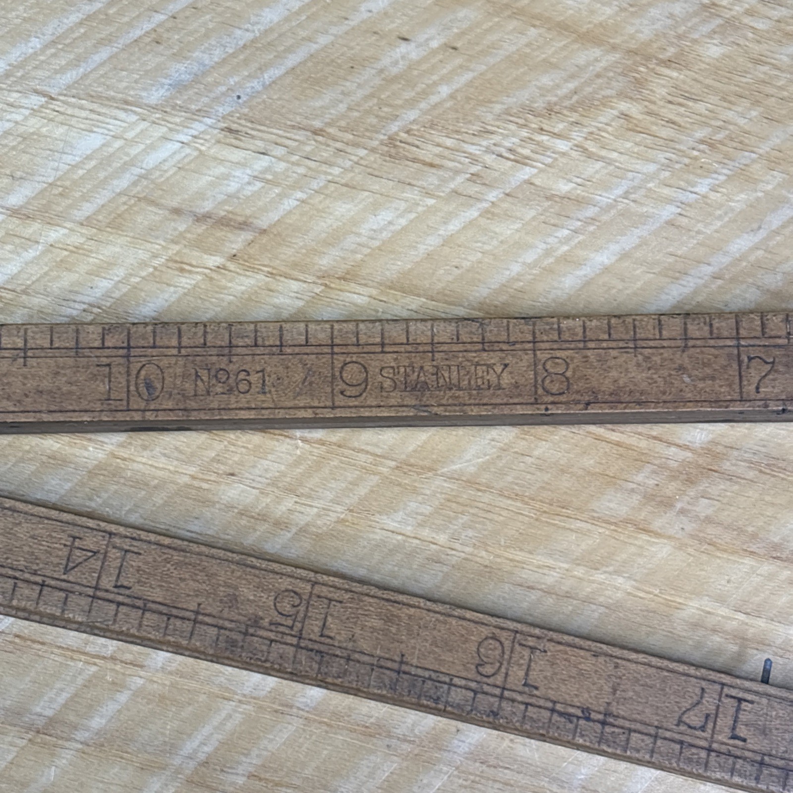 VTG Stanley Sweetheart Ruler No. 61 Boxwood & Brass Folding Rule Carpenter Tool