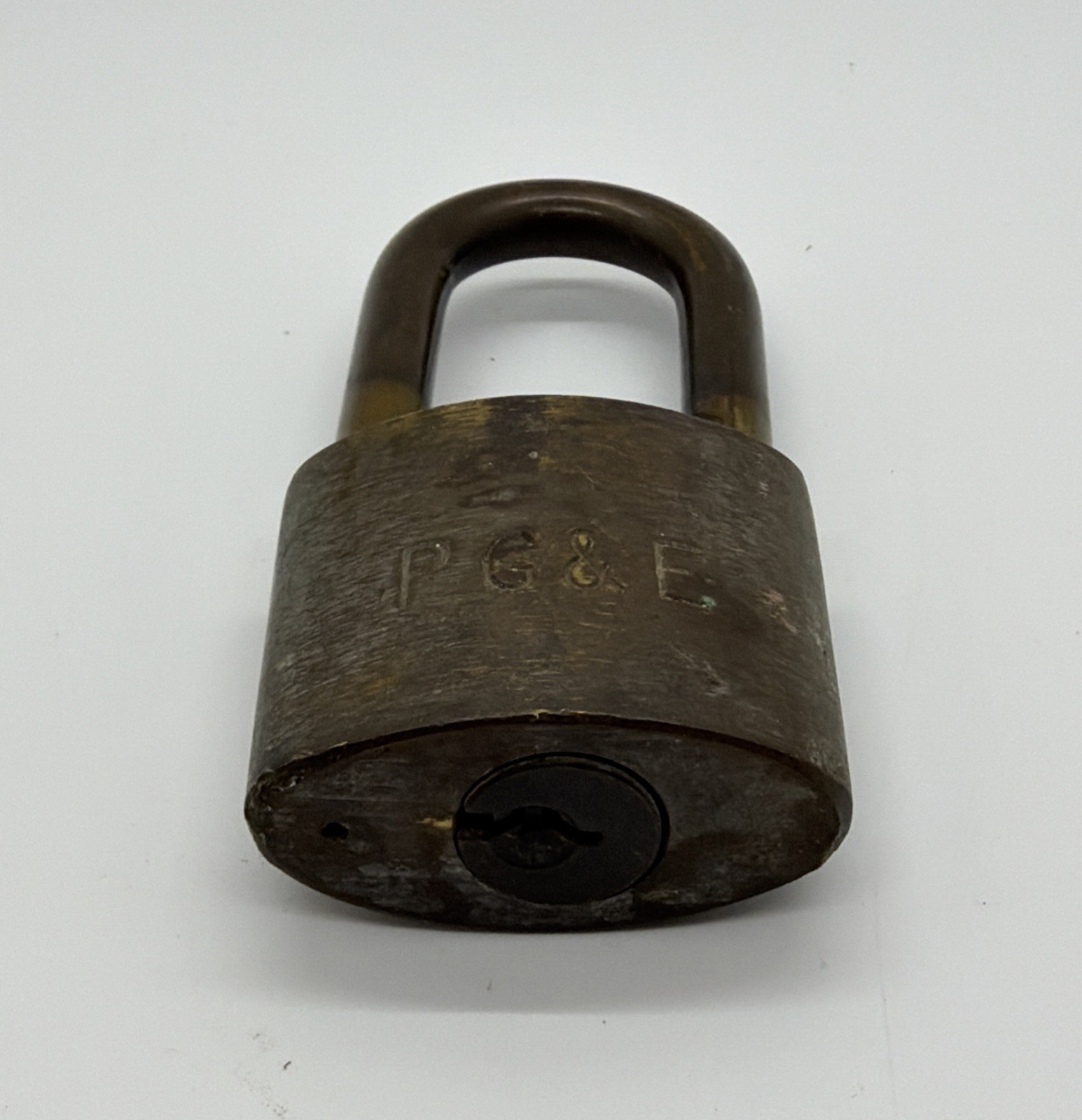 vintage wilson bohannon solid brass padlock stamped PG&E (UNLOCKED)(KEYLESS)