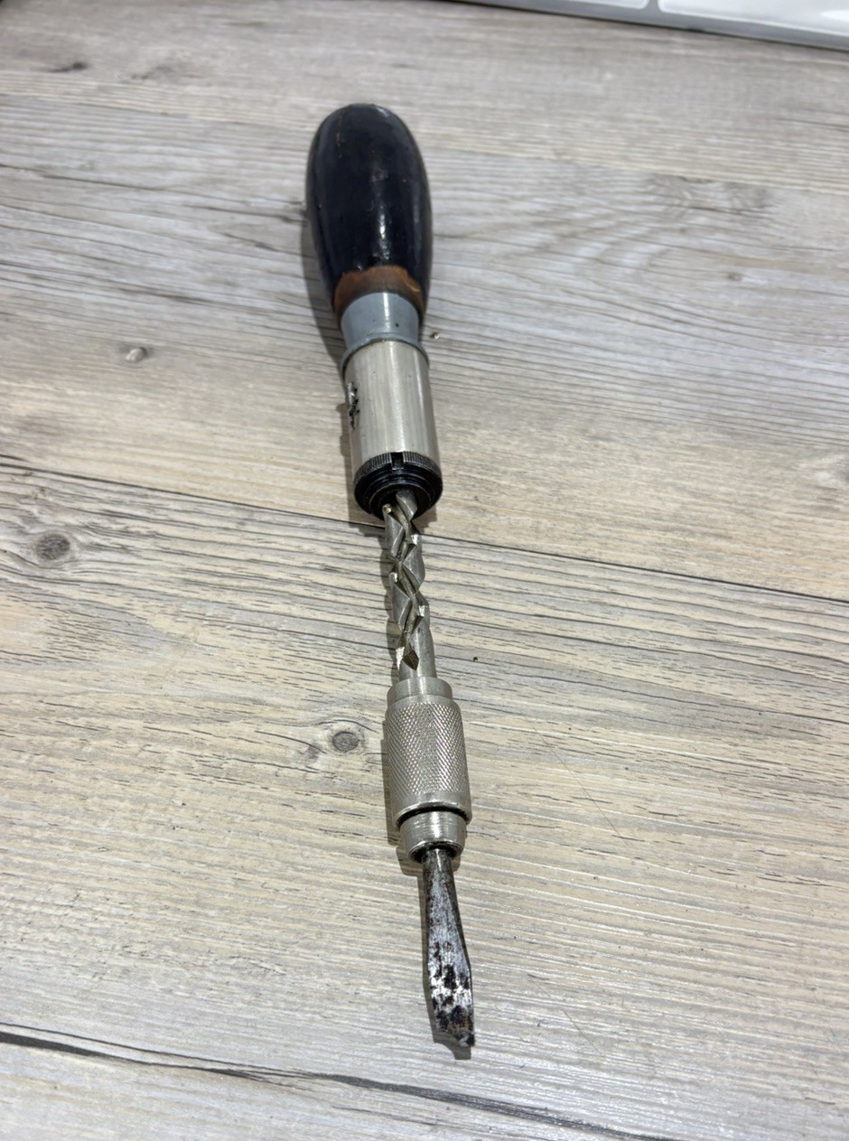 Manufacturers Steel Corp. (Germany: British Zone) No. 533 Spiral Screwdriver