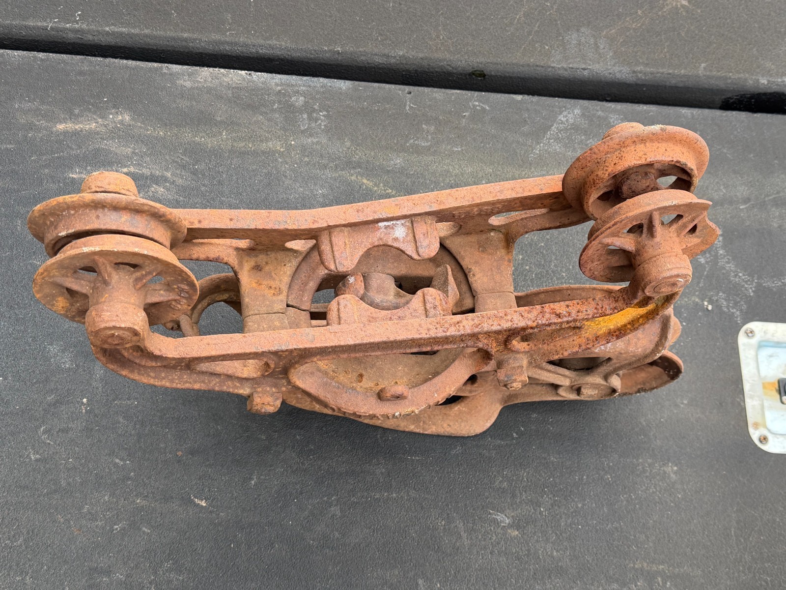 Vintage J. E. Porter Co Cast Iron Hay Trolley Ottawa Illinois Used