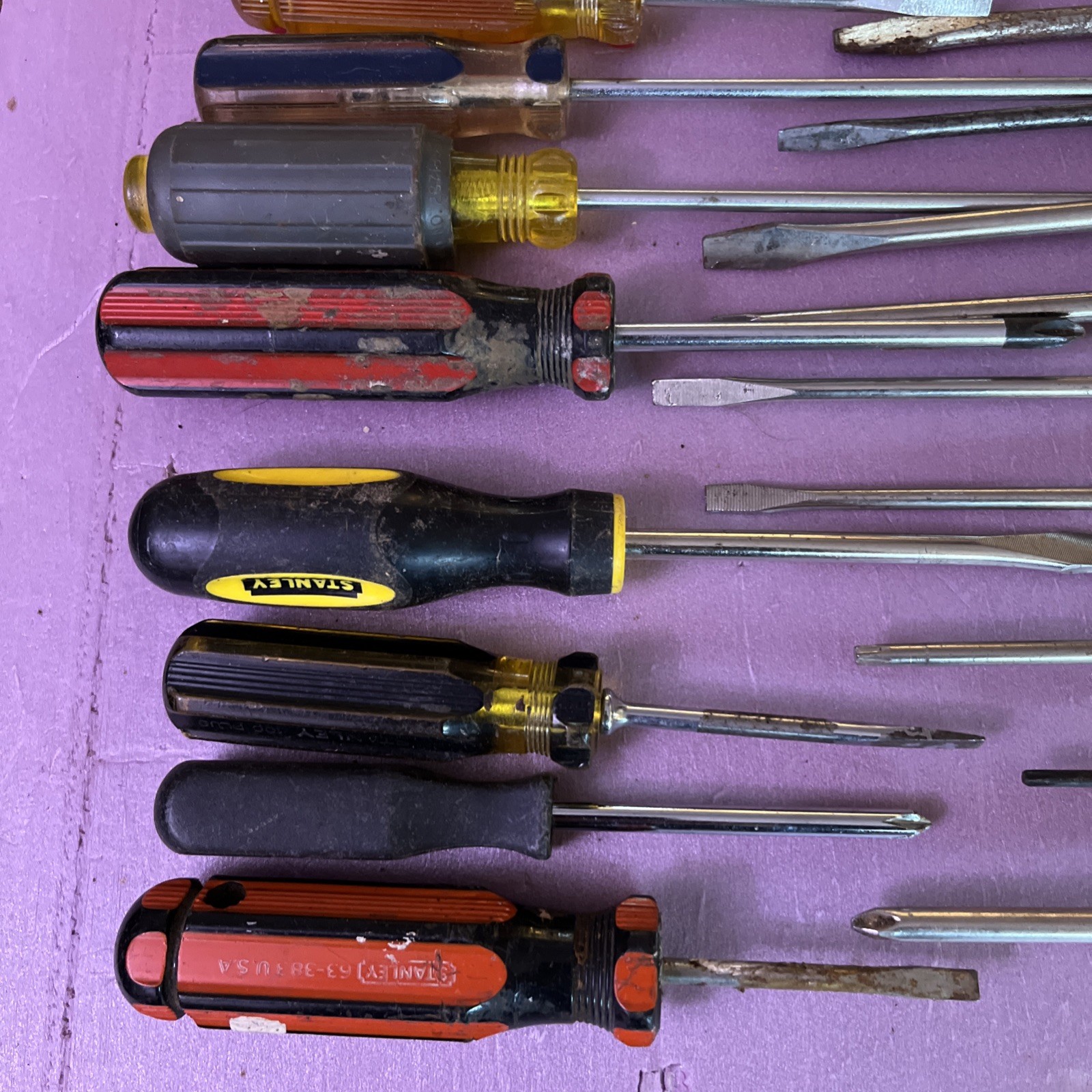 Vintage Tool Lot of 43 Assorted Screwdrivers Tools Many Made In USA