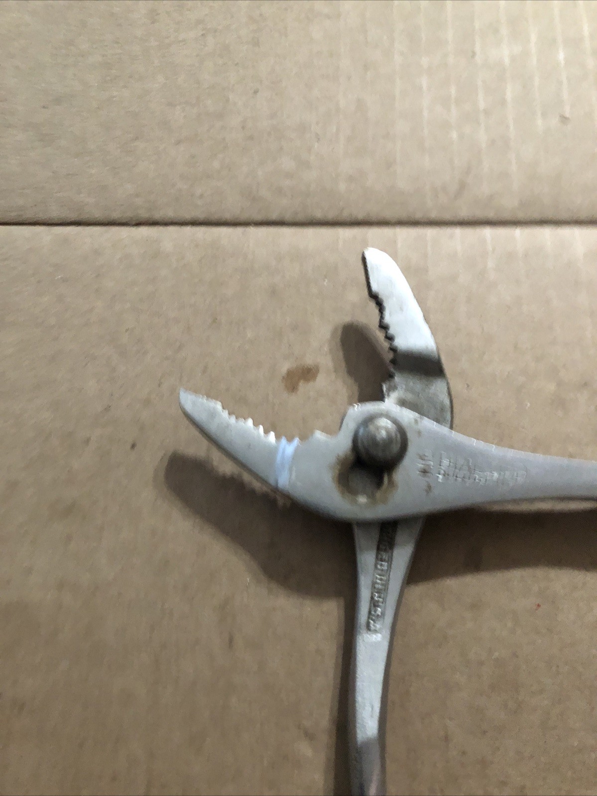 VINTAGE DIAMOND CALK & HORSESHOE CO. N16 THIN NOSE PLIERS TOOL DULUTH USA
