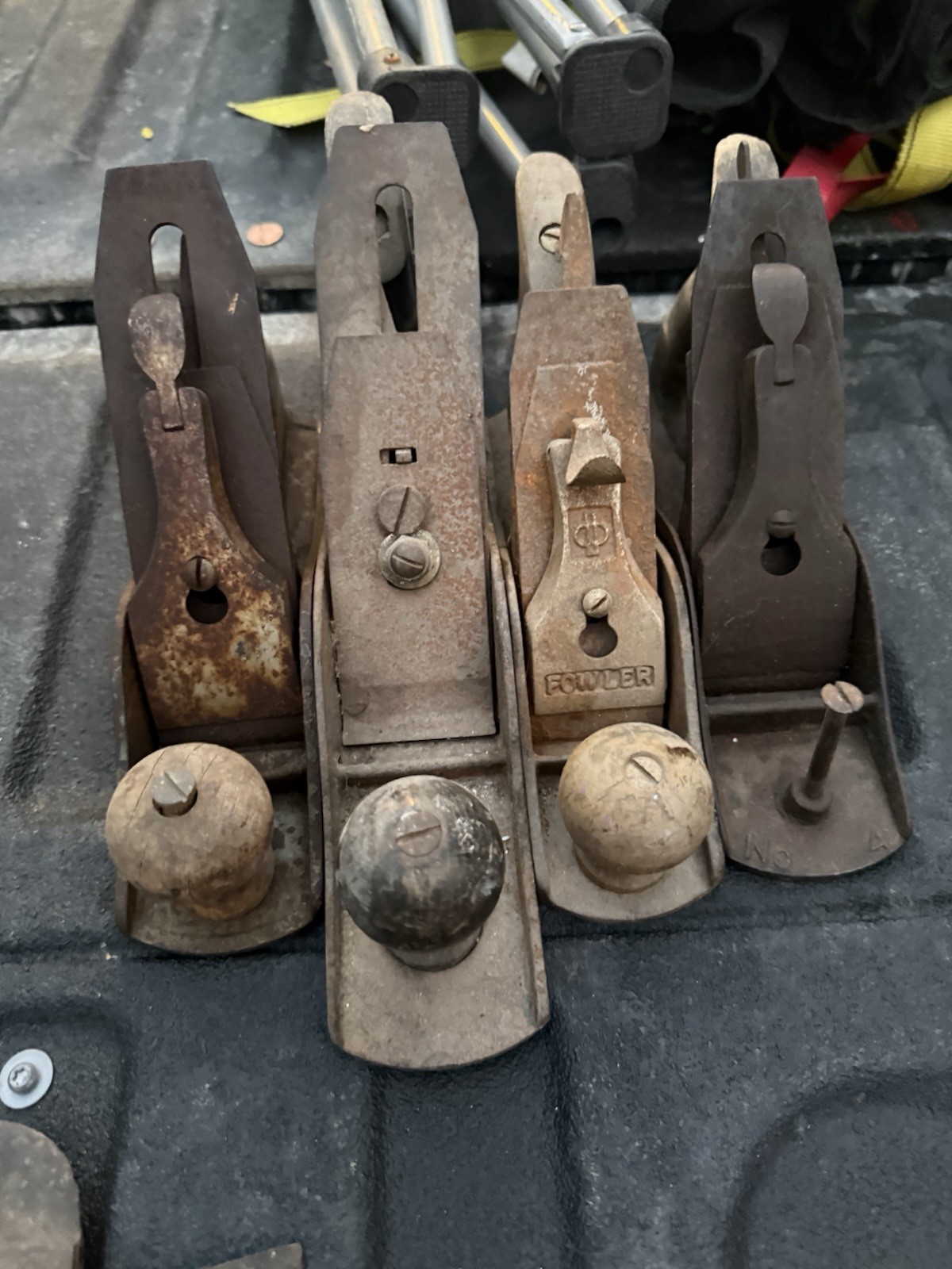 Vintage Woodworking Bench Plane Lot Fowler No 4 Hand Planes Carpenter Tool Set