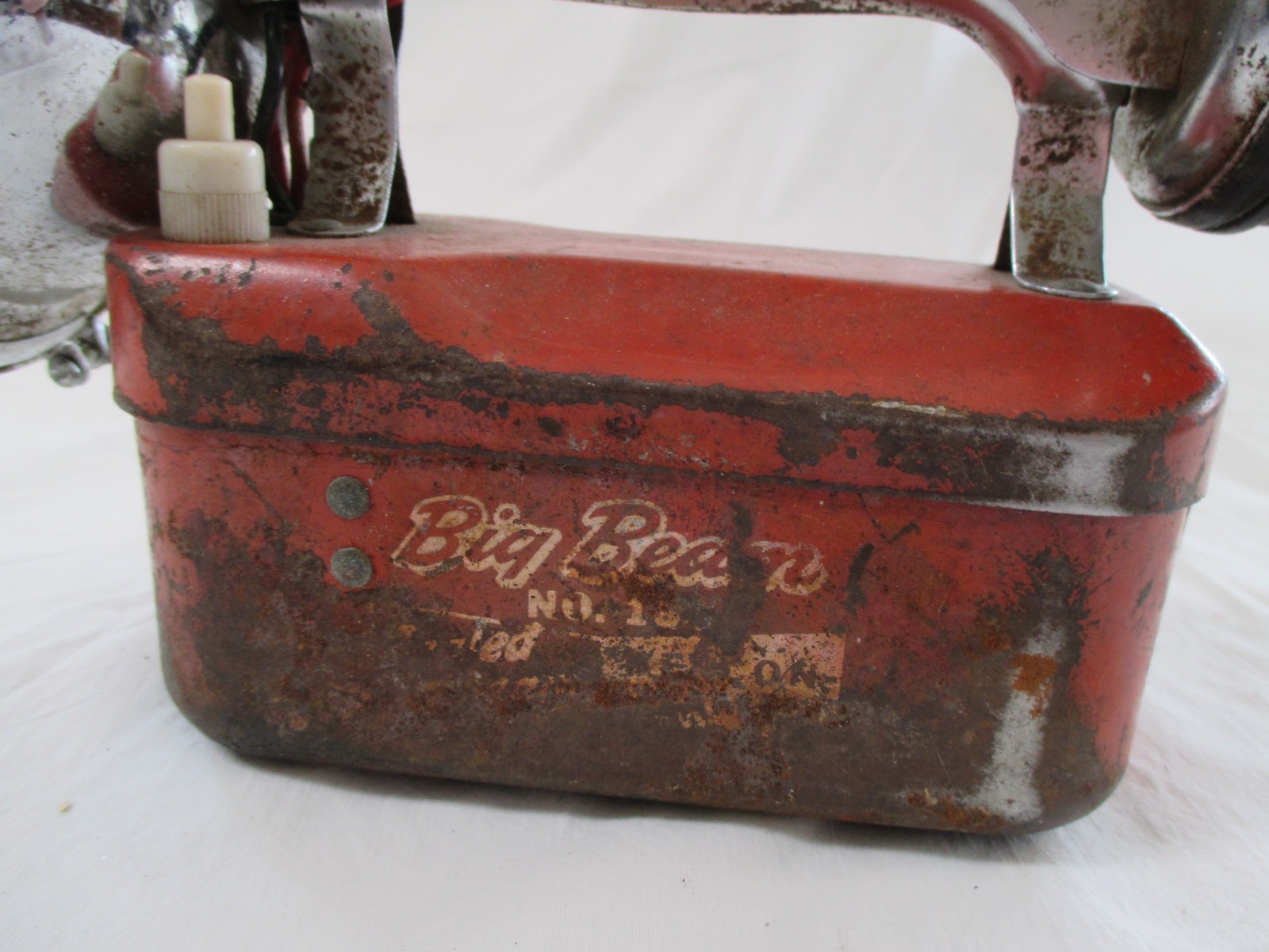 Vintage Big Beam Beacon Lamp NO. 164 Flashlight Lantern Flashing Red Light USA