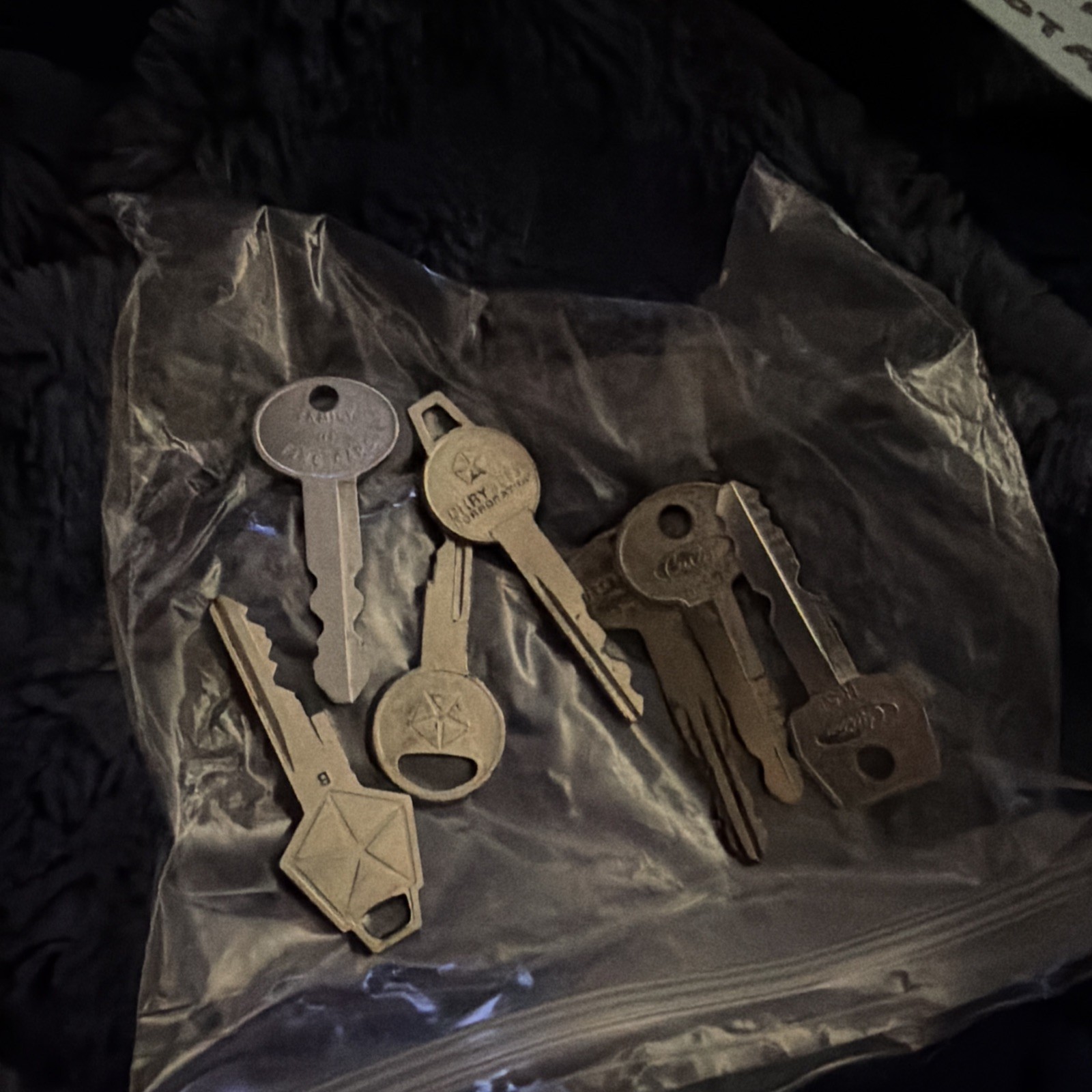 Vintage Lot of 19 GM, Ford, Chrysler Nissan Automotive Car Keys Ignition & Door
