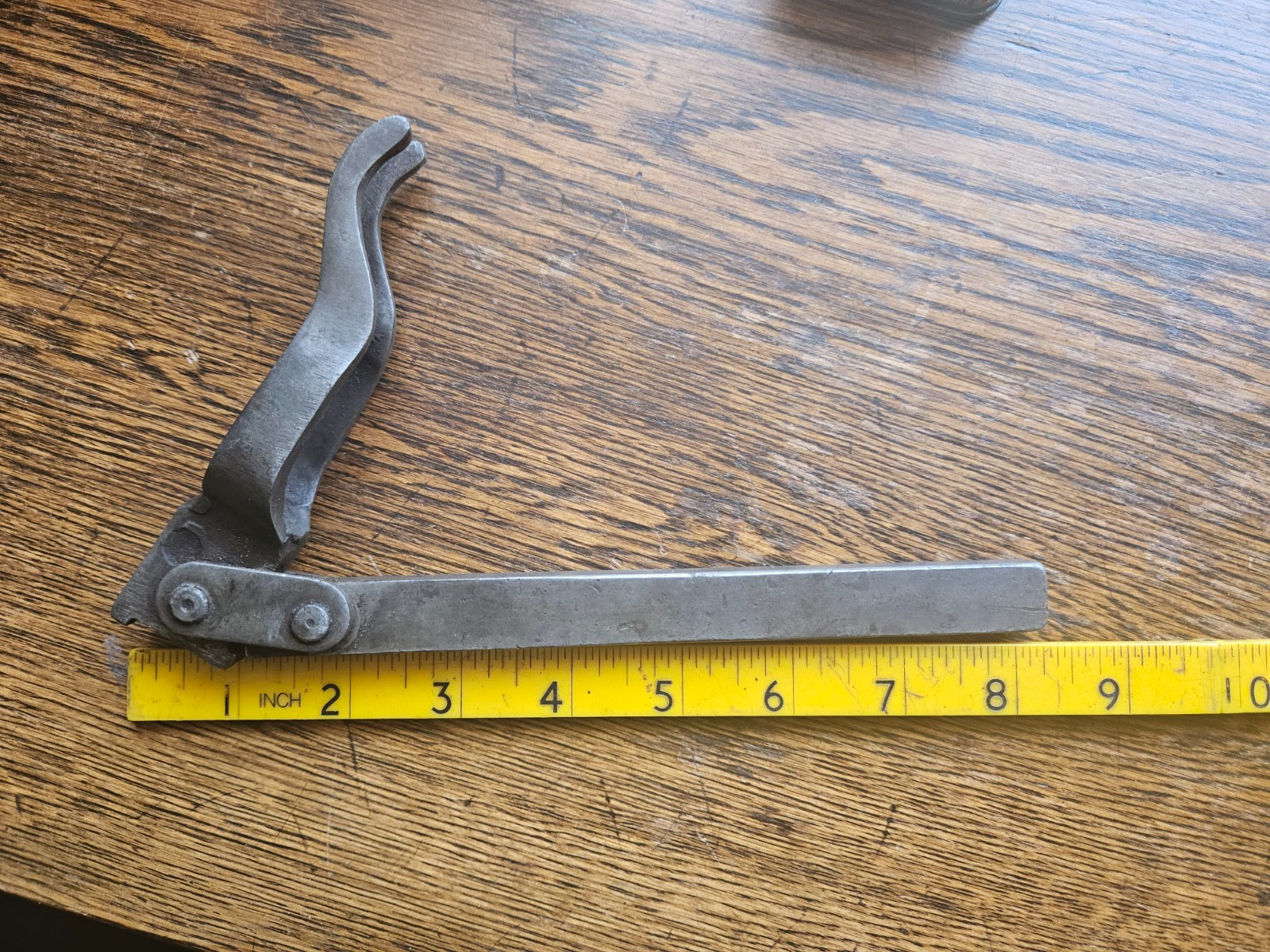 Vintage Vauxhall/ Bedford valve spring decompressor tool