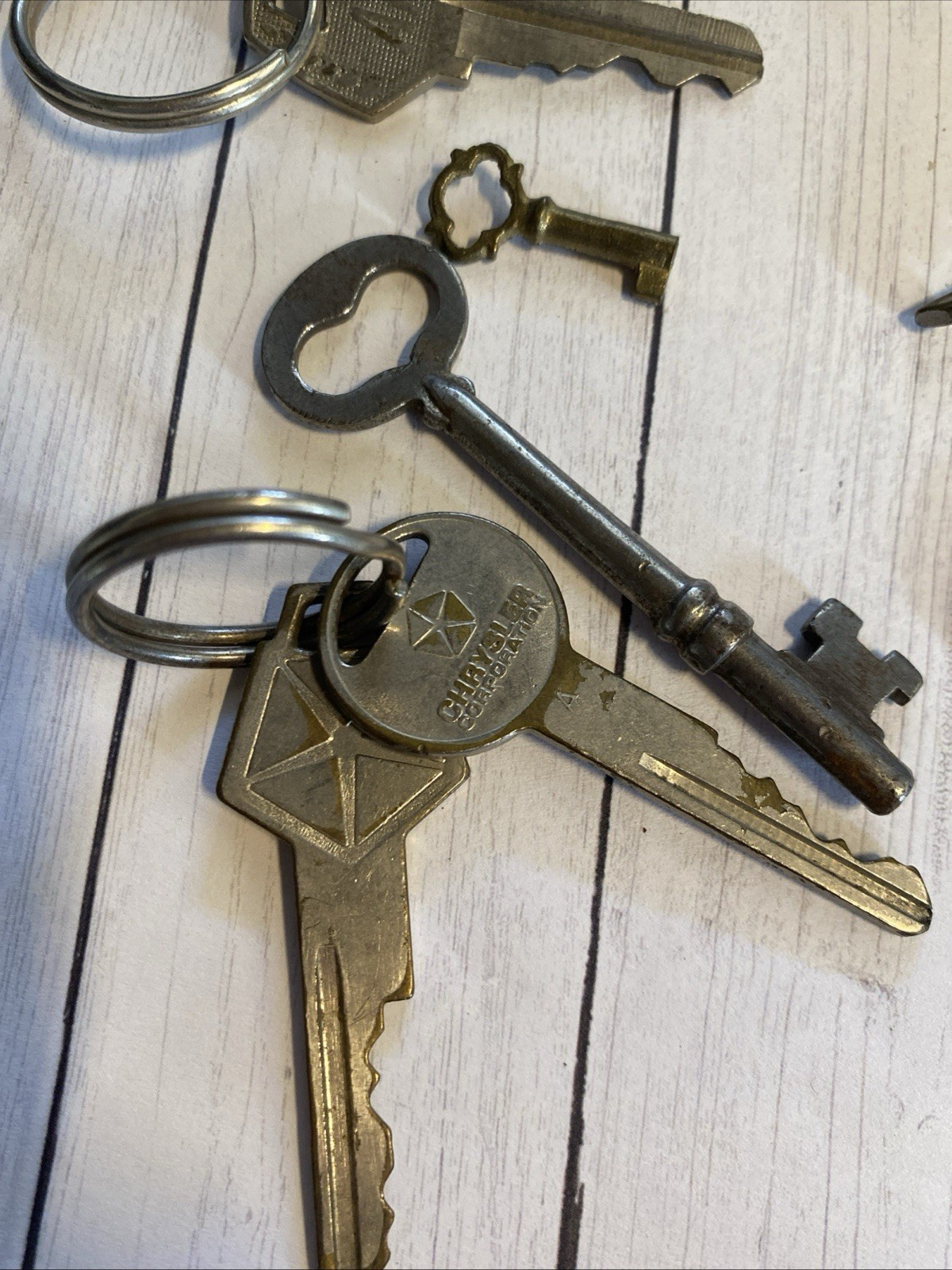 Vintage Lot Of 16 Various Styles Of Keys Door Car Padlock Keys