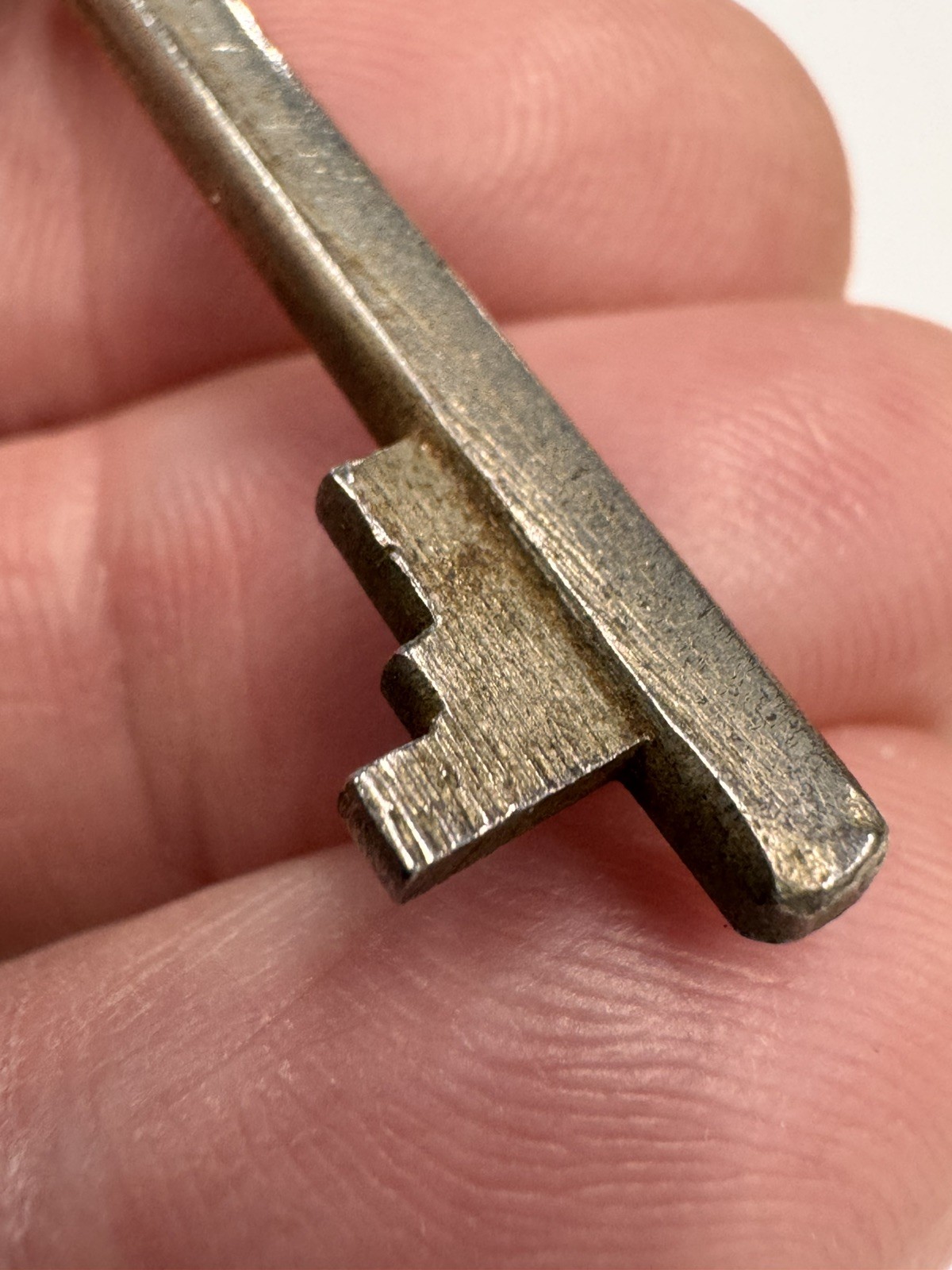 🌿 🗝️ Antique Unique Key Vintage Door Skeleton Key solid barrel