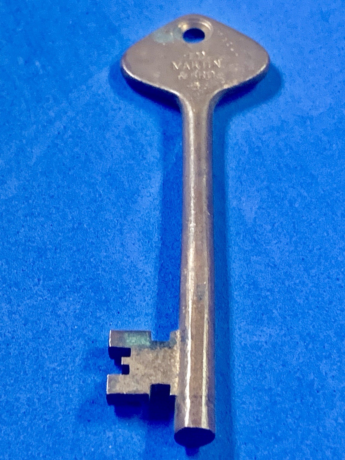 Very Nice 4” Brass ED MARTIN & BRO Skeleton Key.