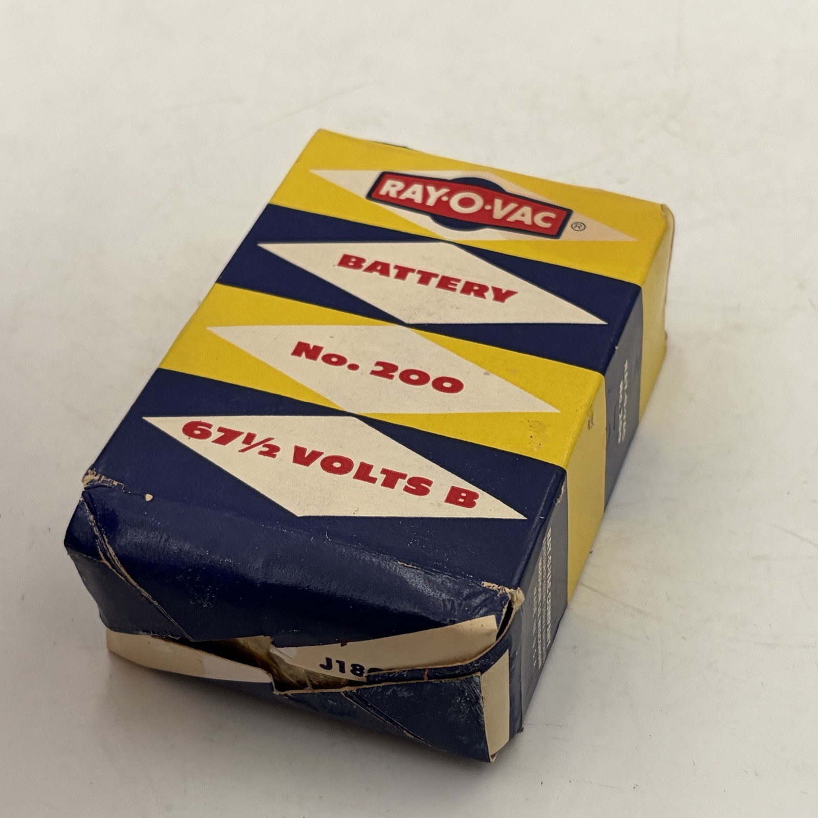 Vtg 1950s Ray-O-Vac Battery no. 200 Rare 67 1/2 Volts B Yellow Blue Graphics